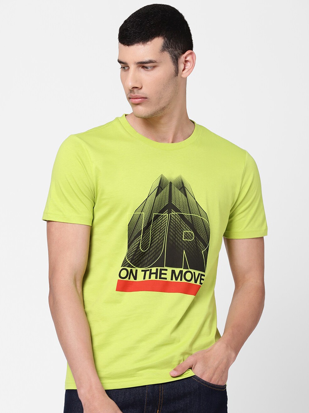 

Lee Men Lime Green Typography Printed Slim Fit T-shirt