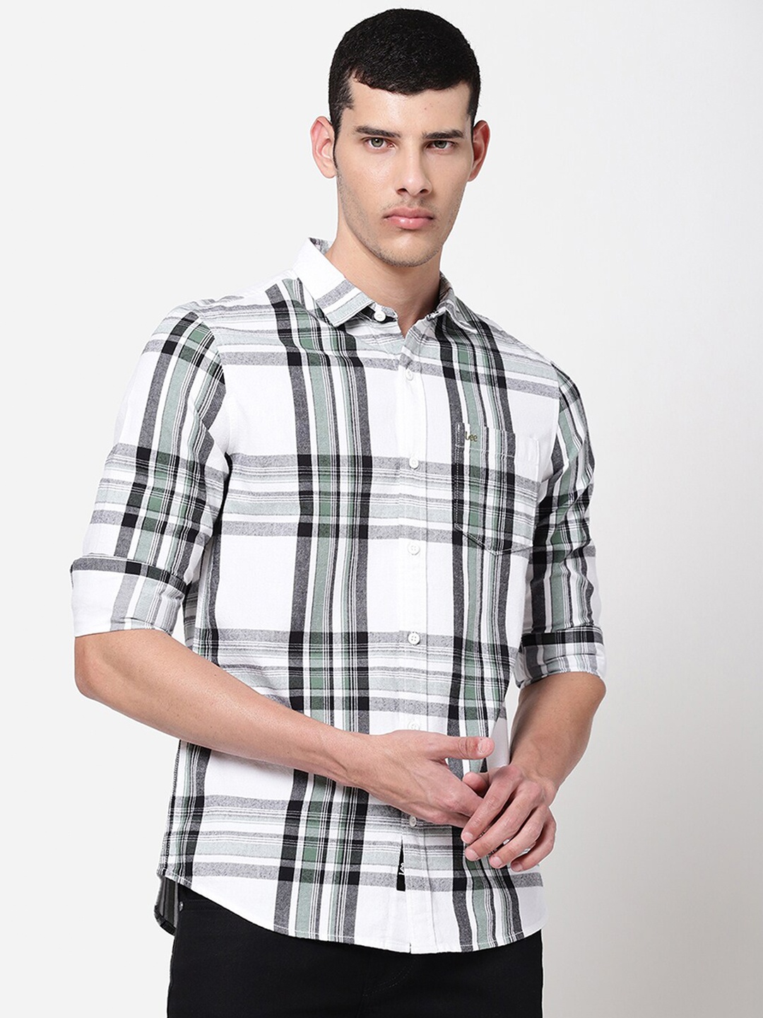 

Lee Men White Slim Fit Tartan Checked Cotton Casual Shirt