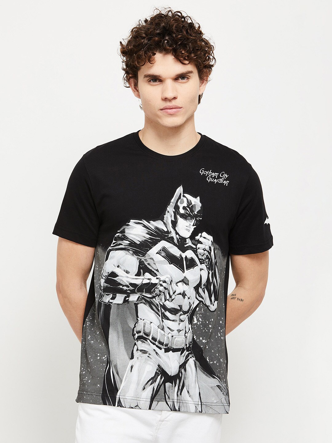 

max Men Black Batman Printed T-shirt