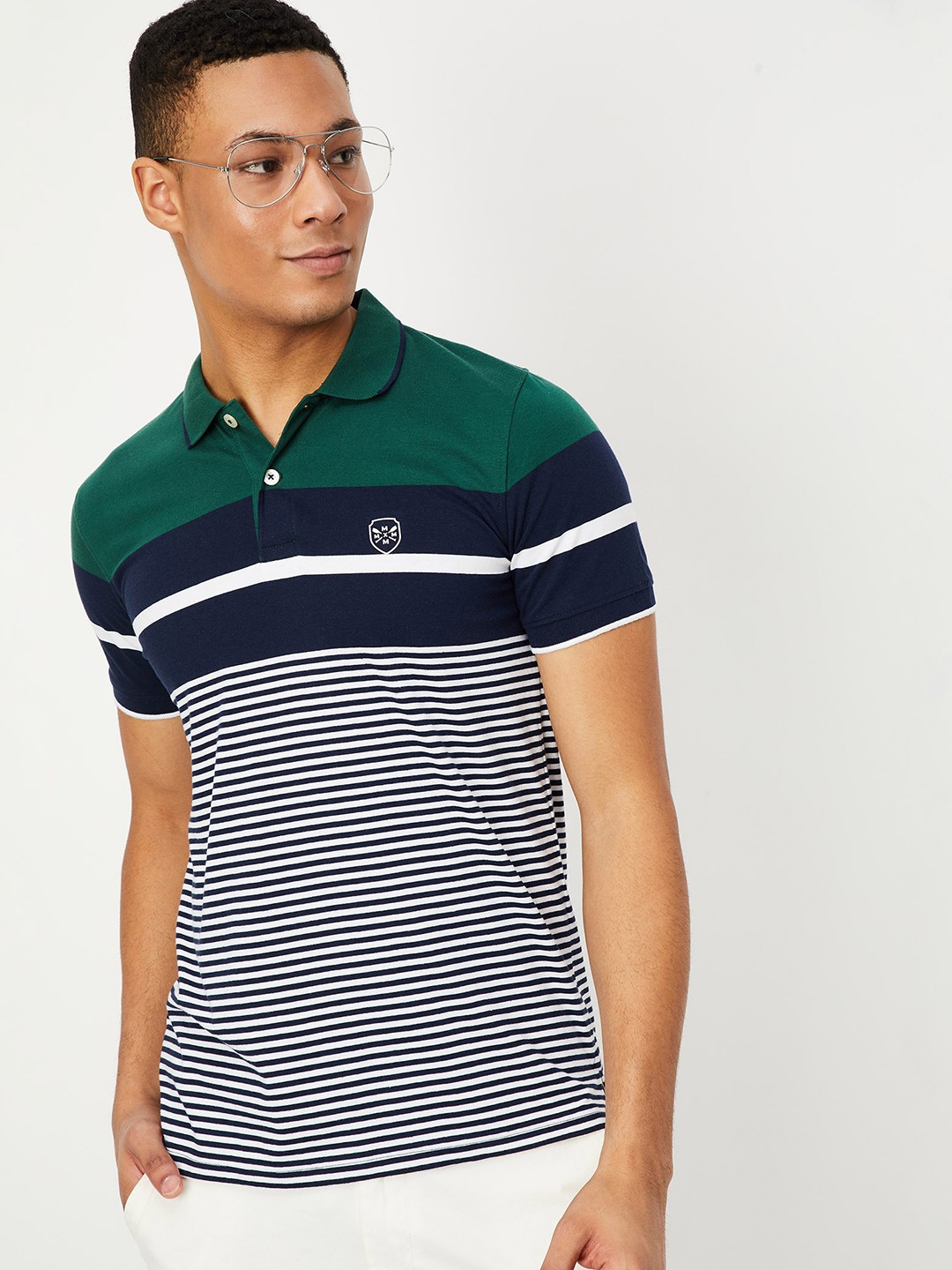 

max Men Green & Navy Blue Striped Polo Collar T-shirt