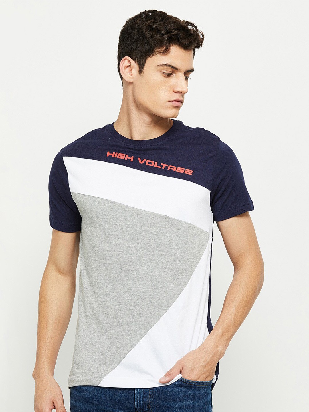

max Men Blue & Grey Colourblocked T-shirt