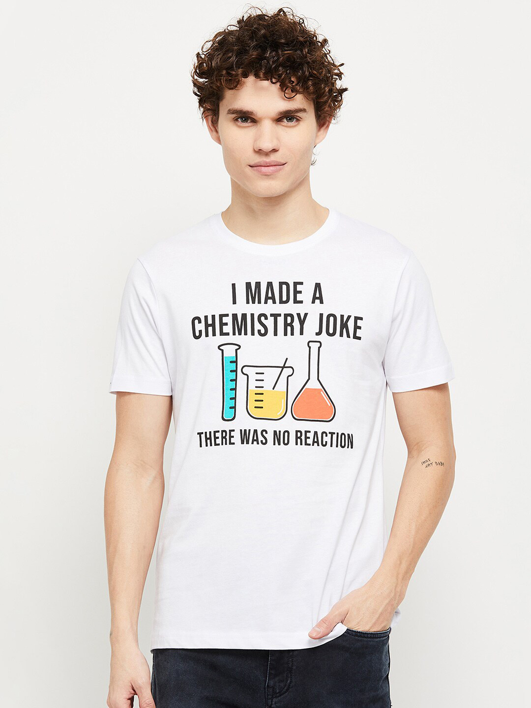

max Men White Typography Printed Cotton T-shirt