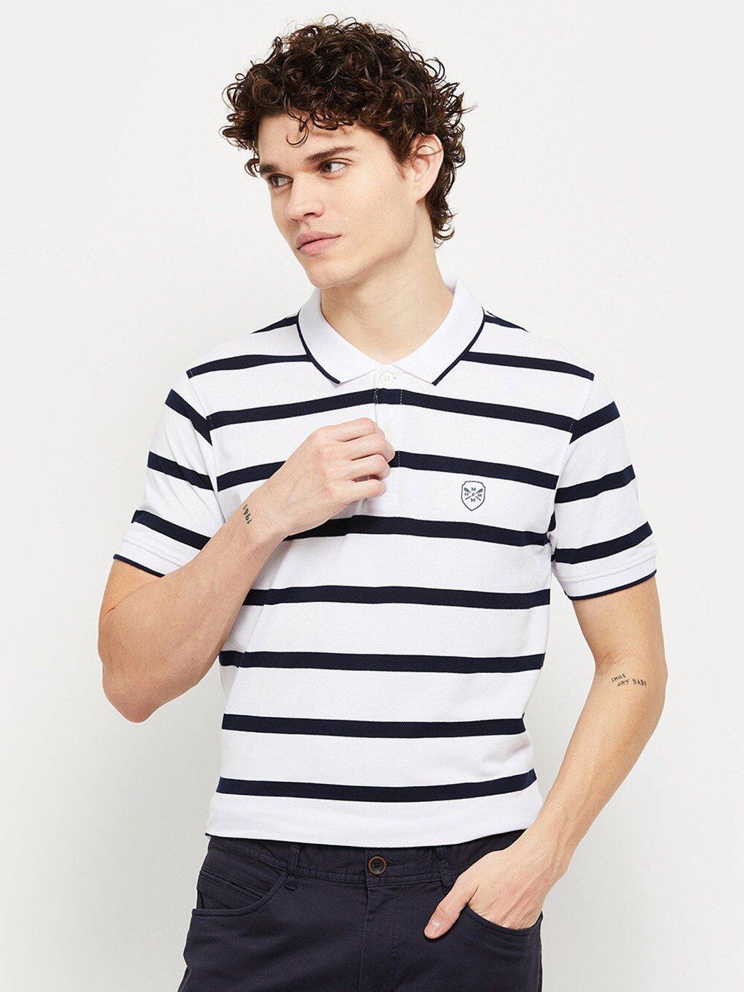 

max Men White Striped Polo Collar T-shirt