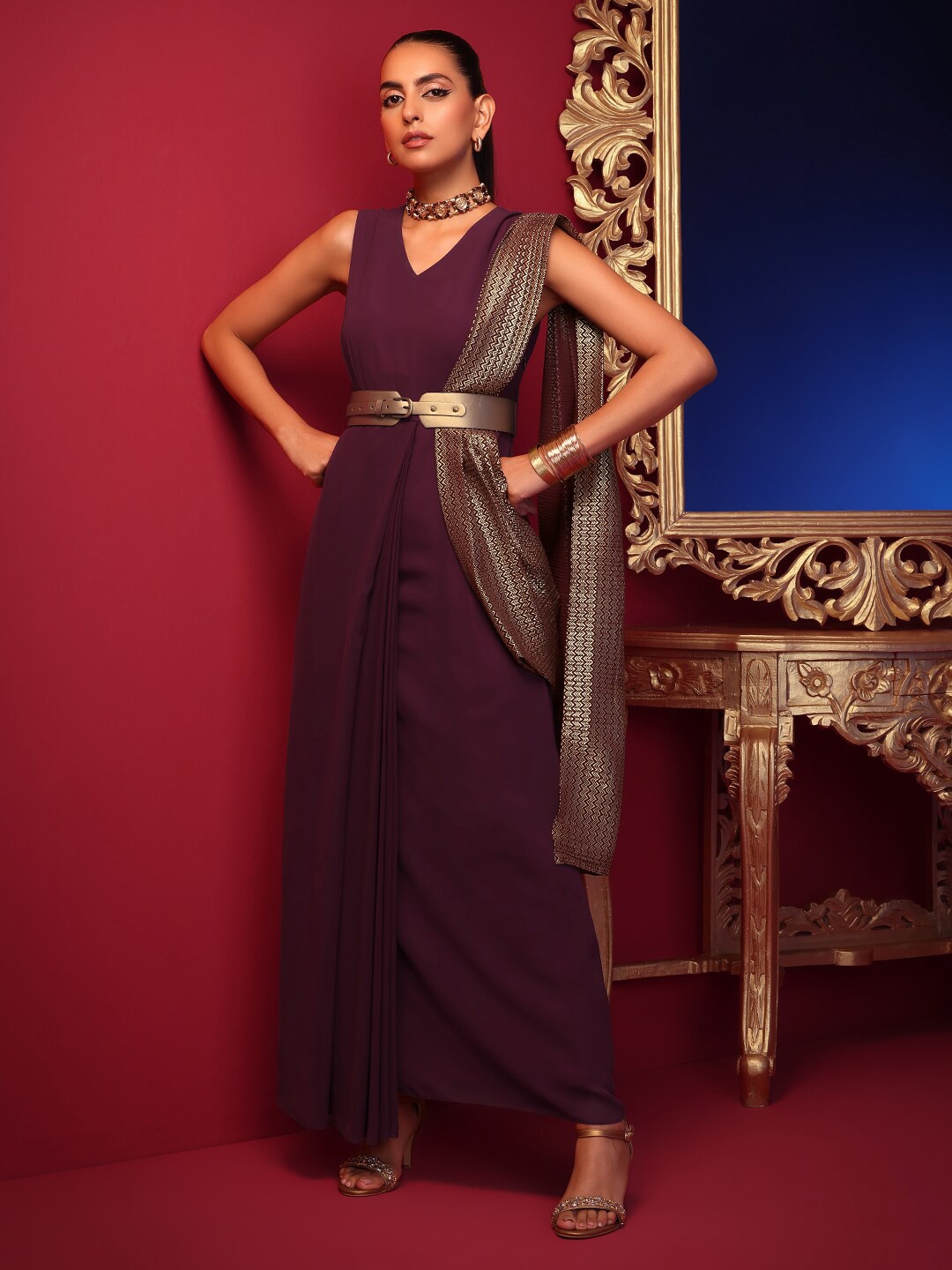 

INDYA X ASHISH SONI Women Purple & Gold-Toned Pleated Foil Belted Pre-Stitched Saree