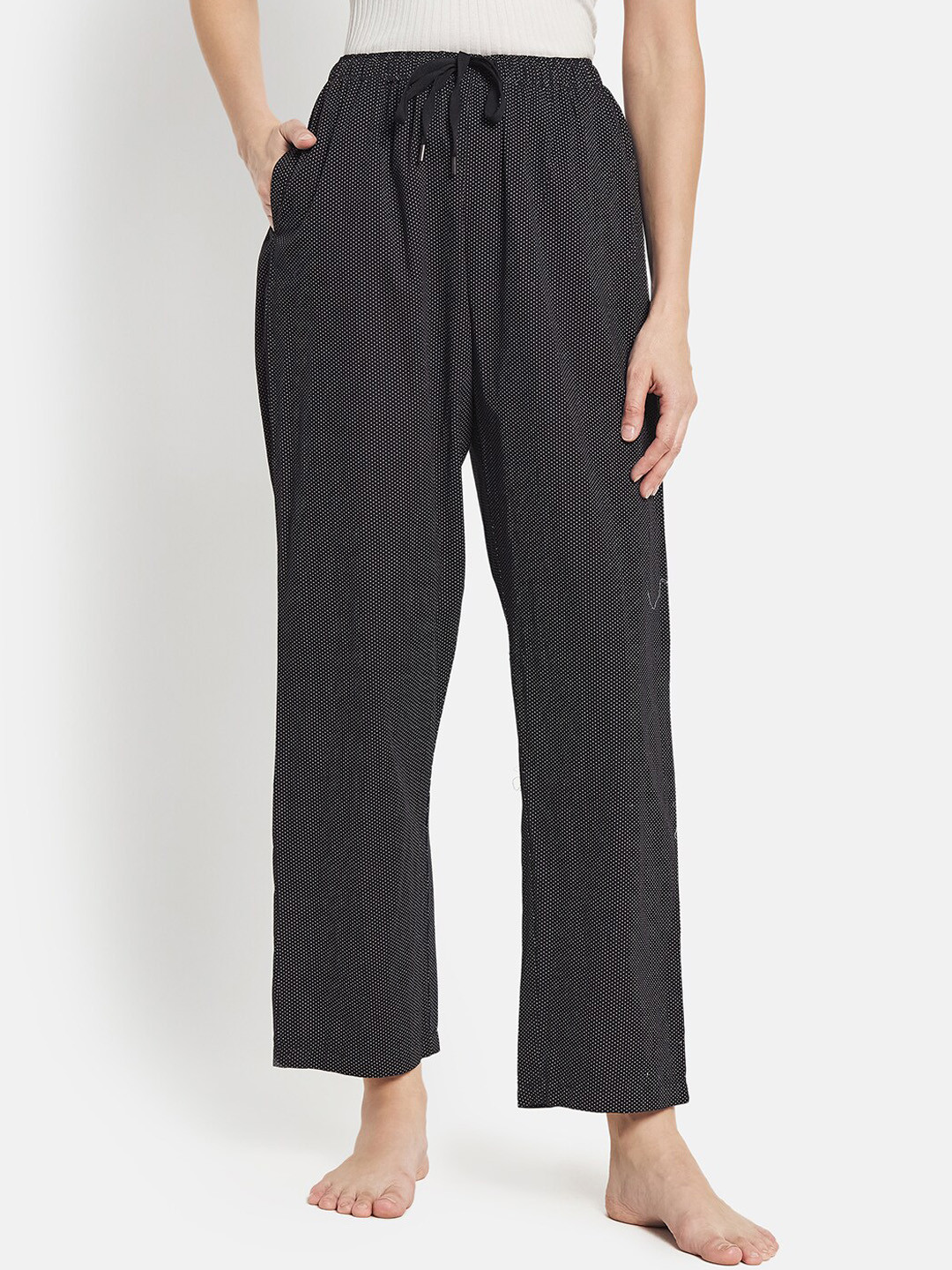

METTLE Women Black Micro Ditsy Printed Lounge Pants