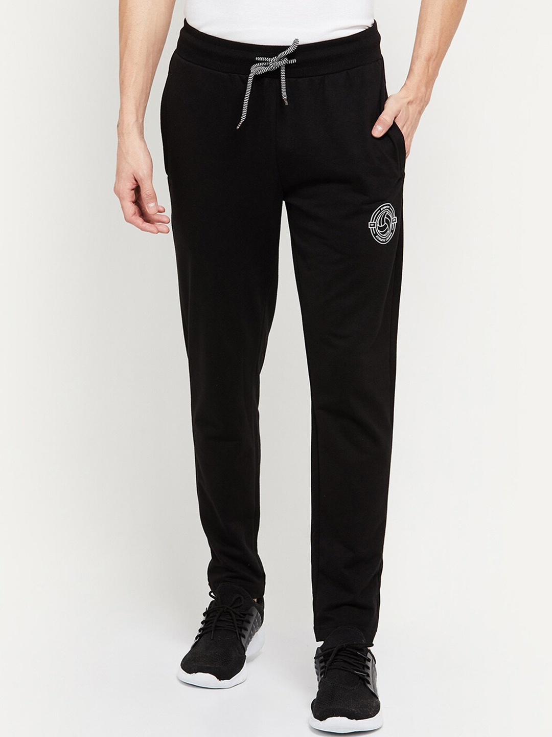 

max Men Black Regular Fit Solid Track Pants