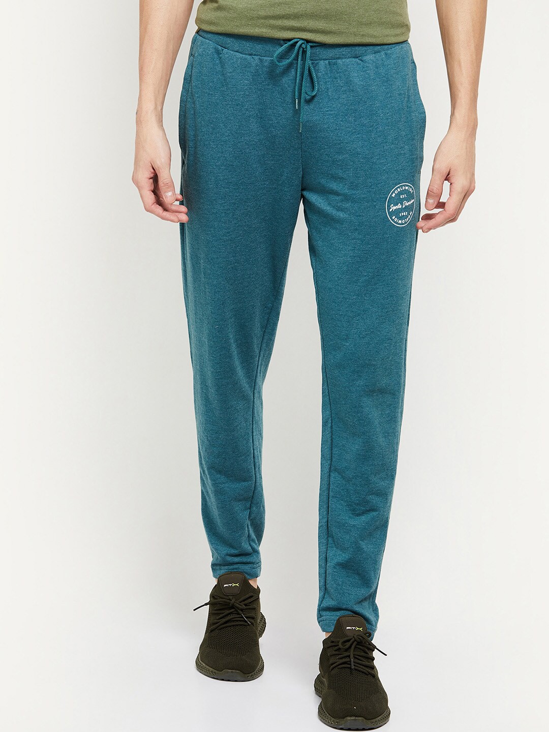 

max Men Green Solid Slim Fit Track Pants