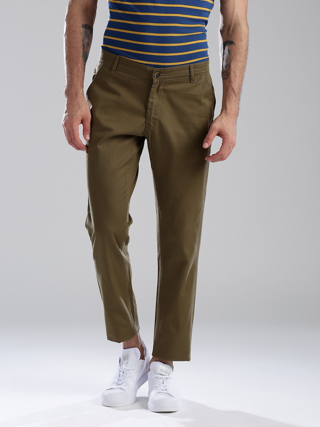 

Hubberholme Men Olive Green Slim Fit Solid Regular Trousers