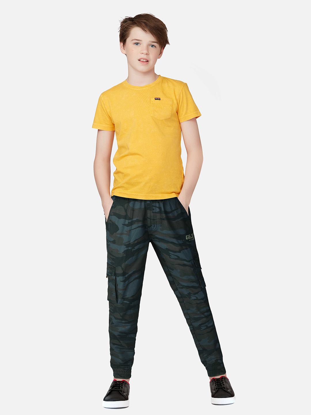 

Gini and Jony Boys Navy Blue Camouflage Printed Cargos Trousers