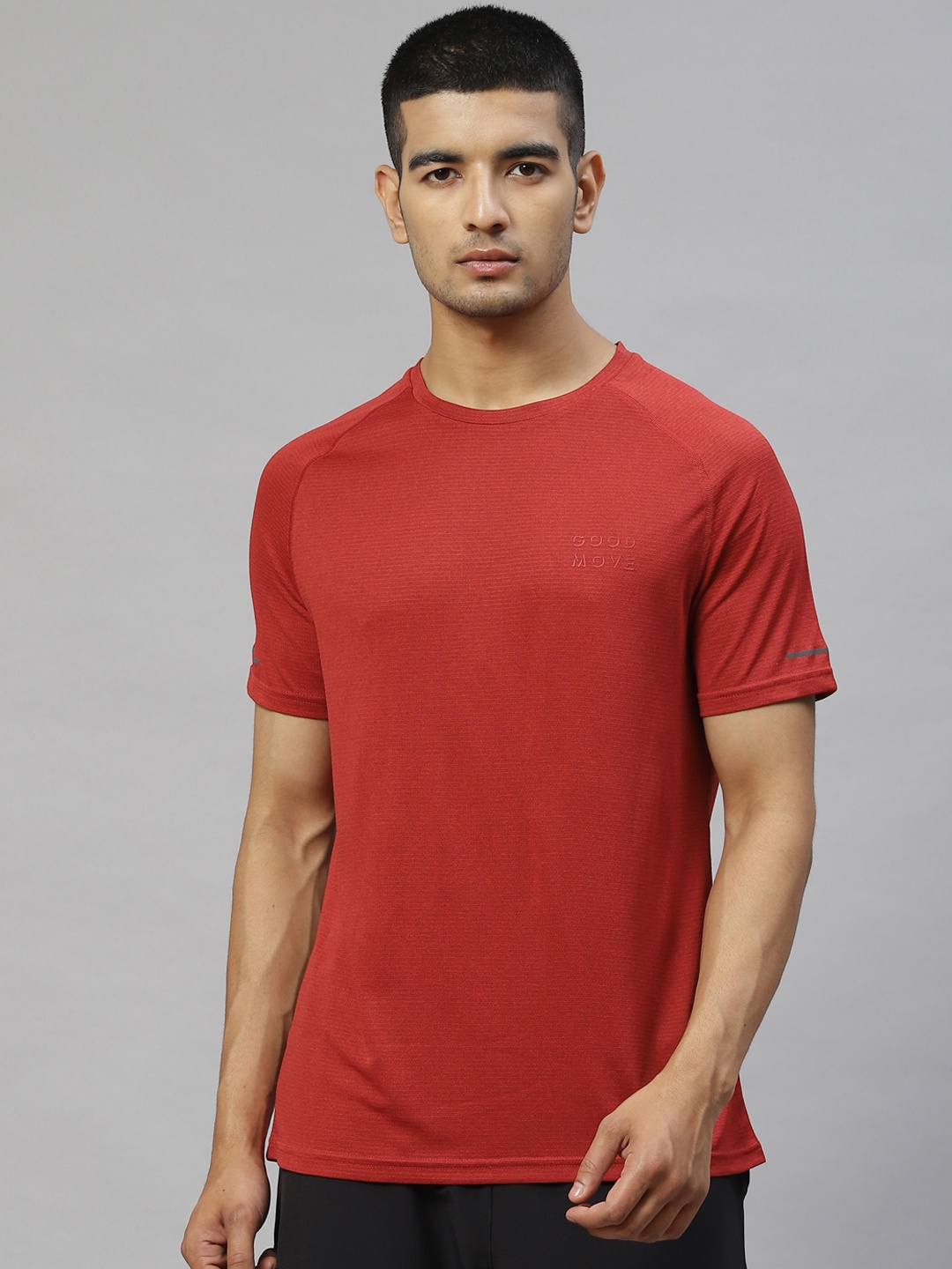 

Marks & Spencer Men Red Self-Design Slim Fit Raglan Sleeves Training T-shirt