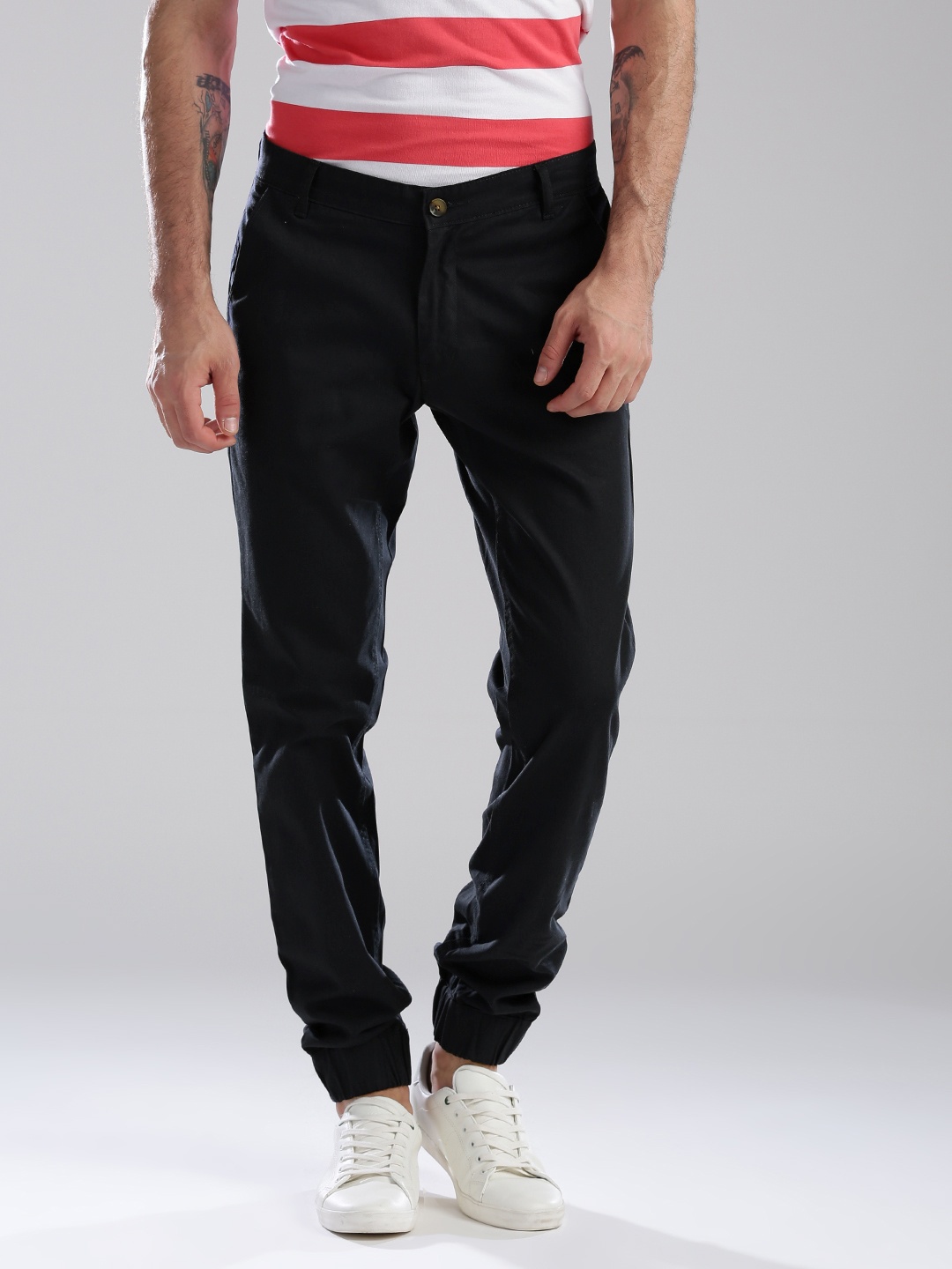

Hubberholme Men Navy Slim Fit Solid Joggers, Navy blue
