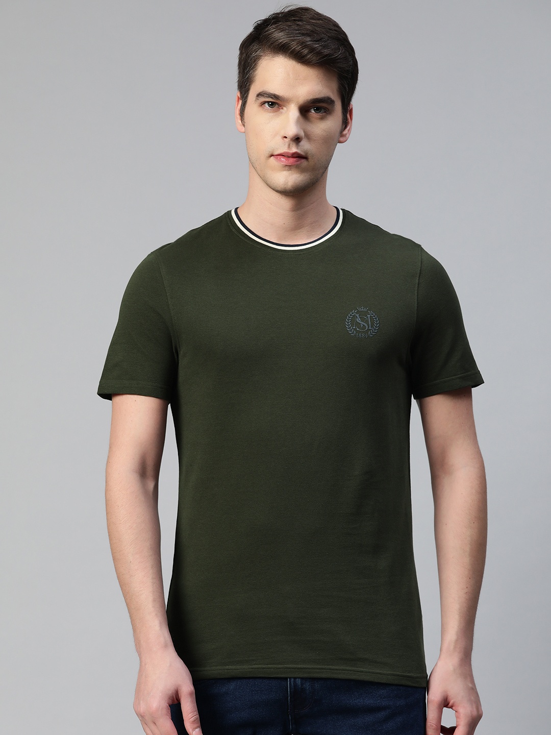 

Marks & Spencer Men Green Cotton T-shirt