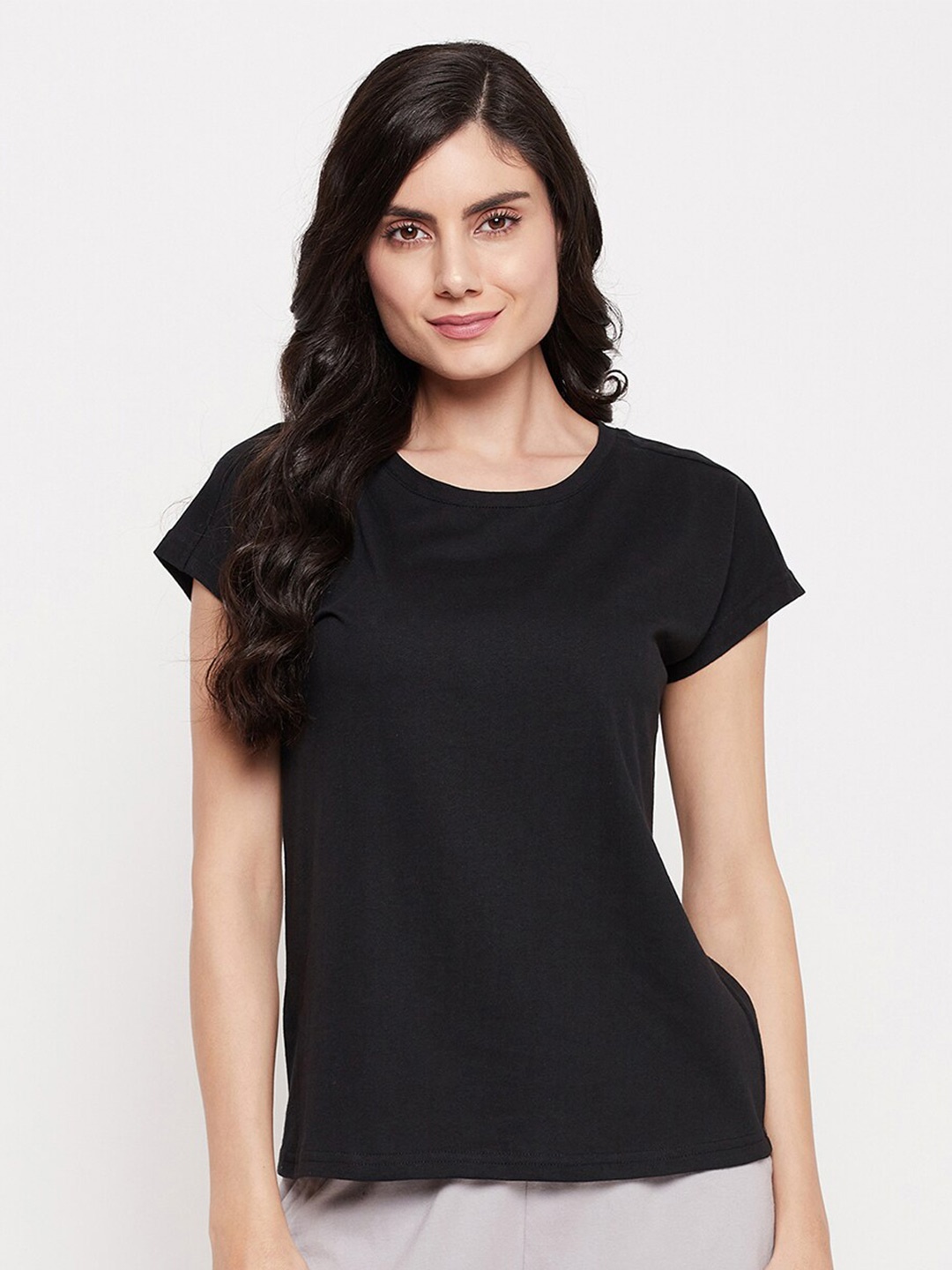 

Clovia Cotton Chic Basic T-shirt, Black
