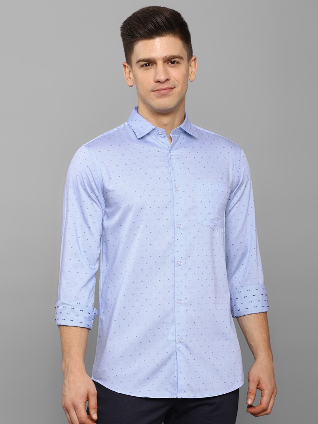 

Allen Solly Men Blue Slim Fit Printed Casual Shirt
