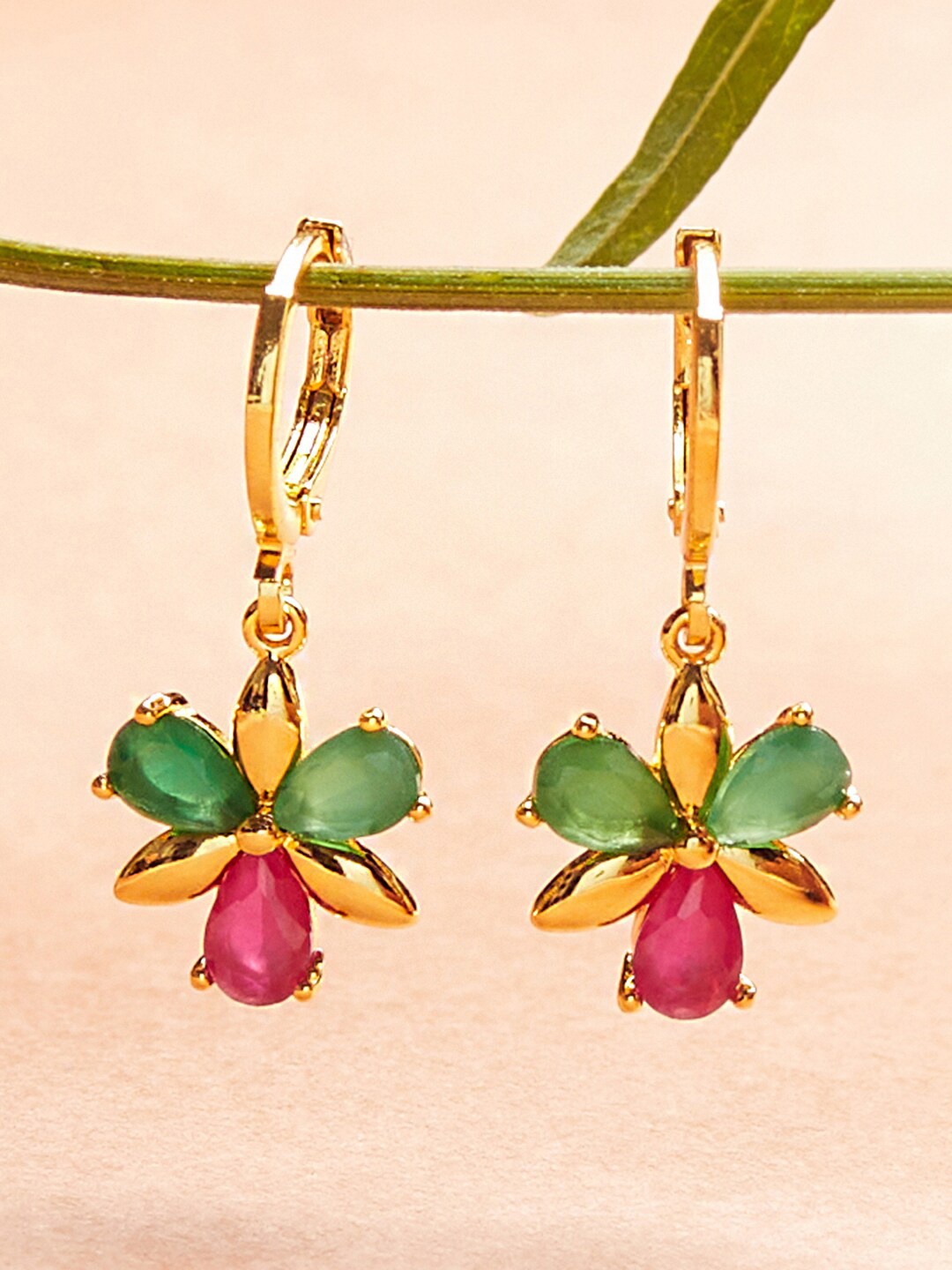 

Voylla Gold-Toned & Green Contemporary Drop Earrings