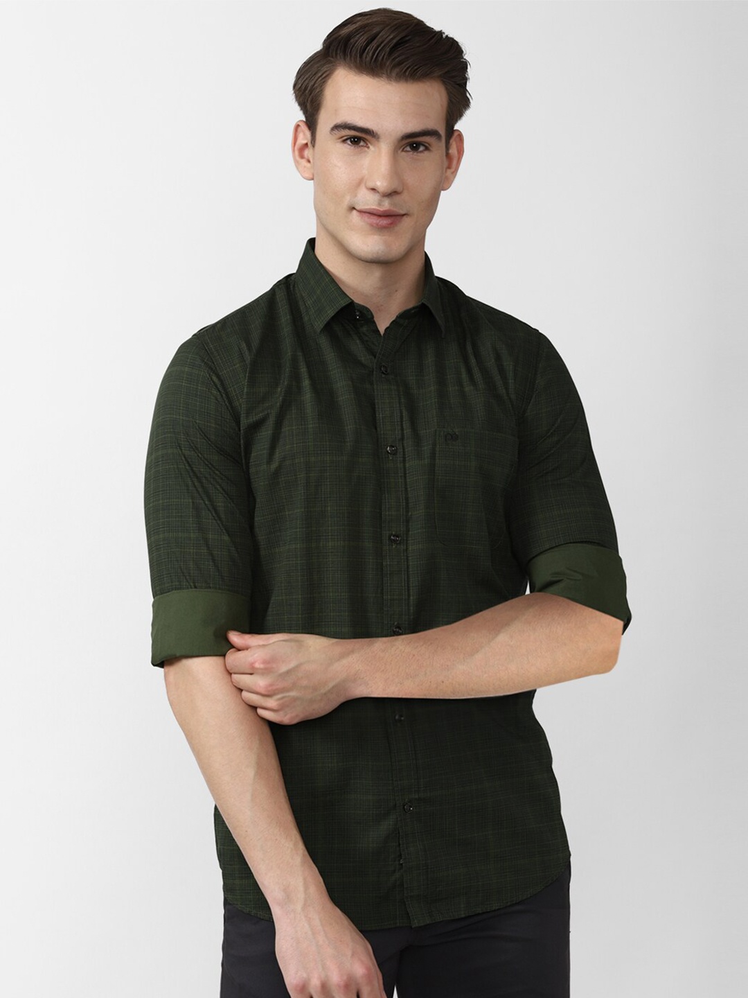 

Peter England Casuals Men Green Slim Fit Checked Cotton Casual Shirt
