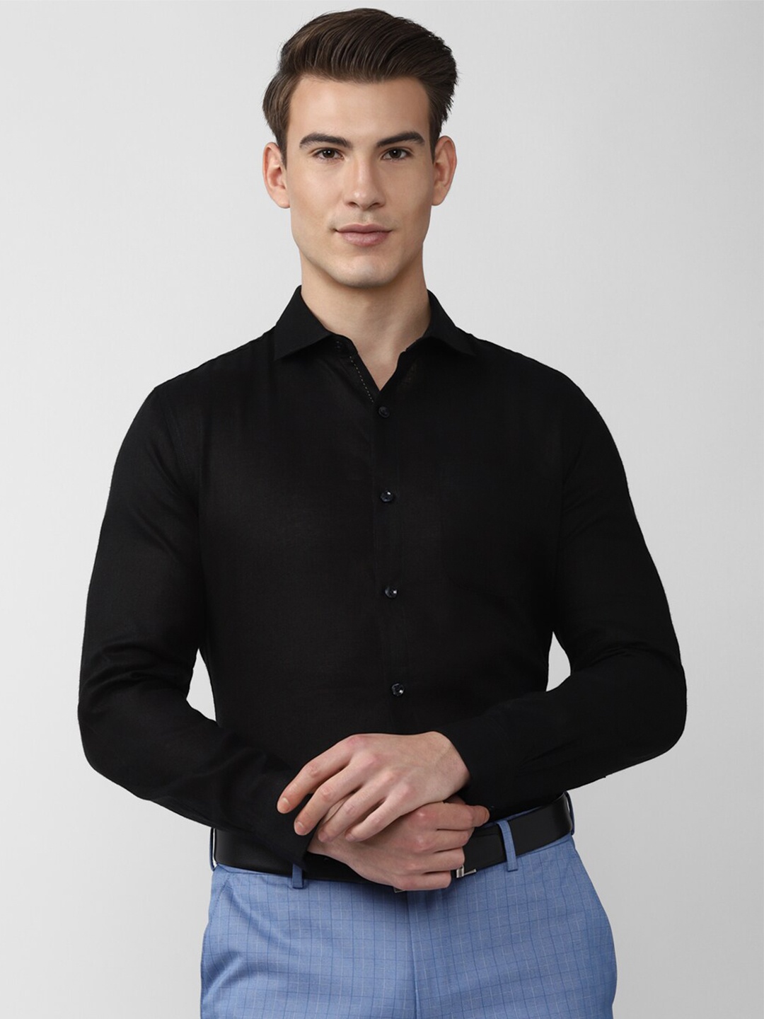 

Peter England Elite Men Black Slim Fit Formal Shirt