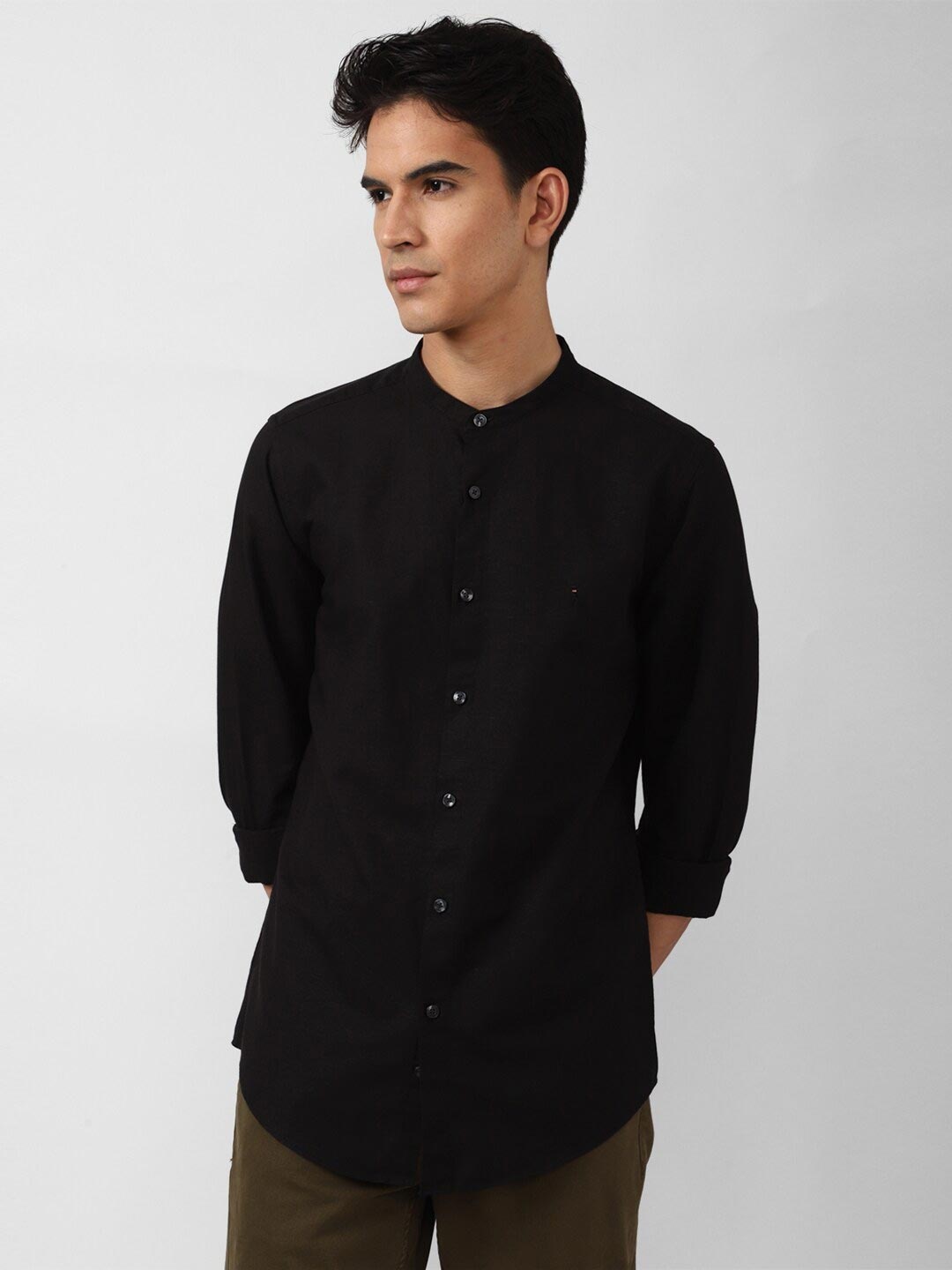 

SIMON CARTER LONDON Men Black Slim Fit Casual Shirt