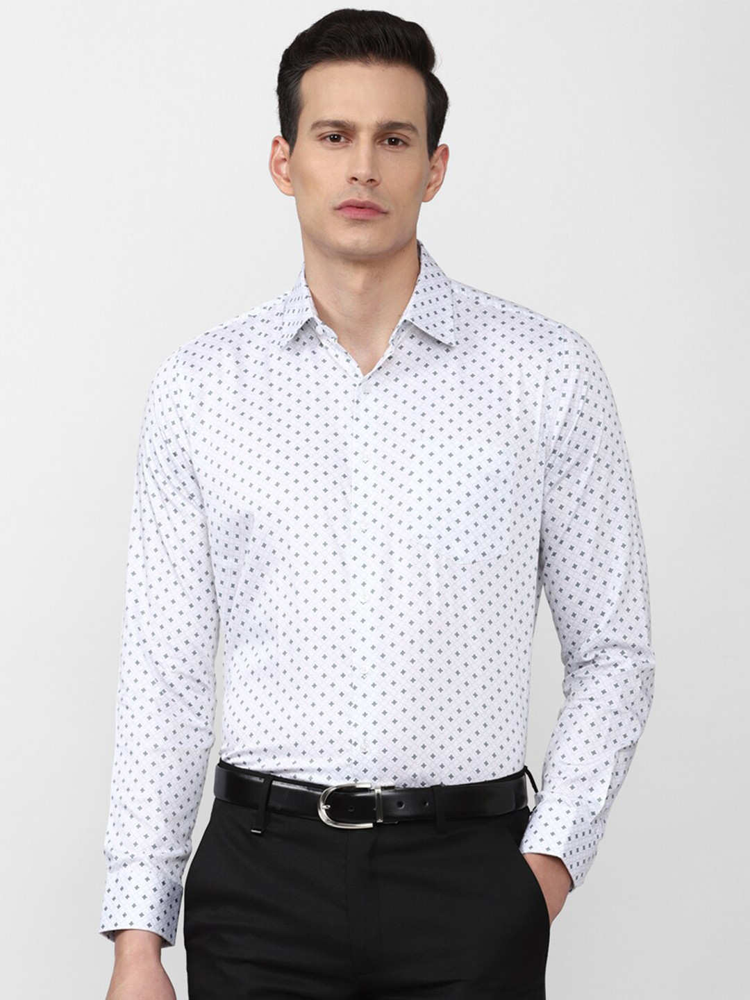 

Van Heusen Men White Slim Fit Printed Formal Shirt