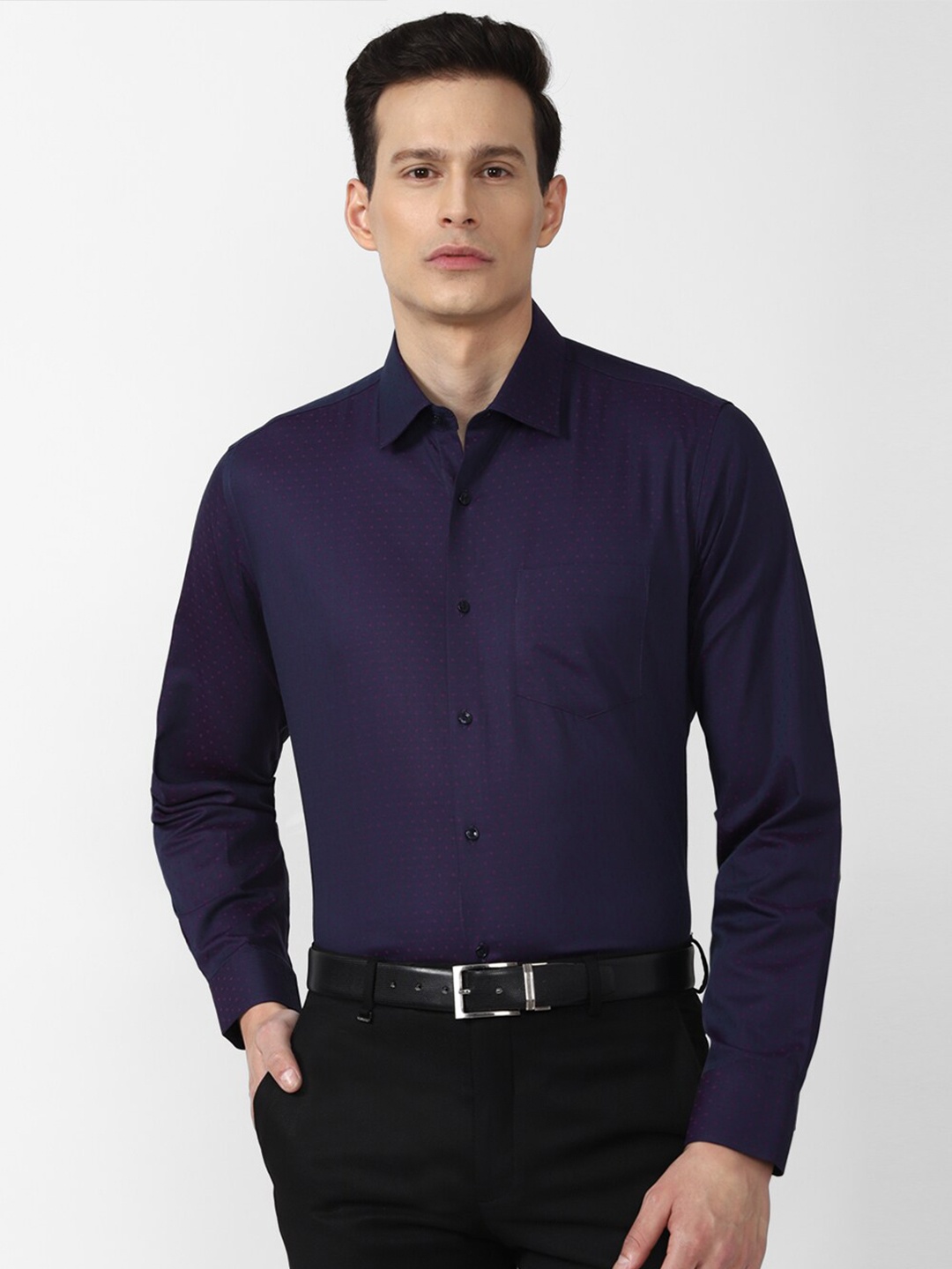 

Van Heusen Men Navy Blue Regular Fit Formal Shirt