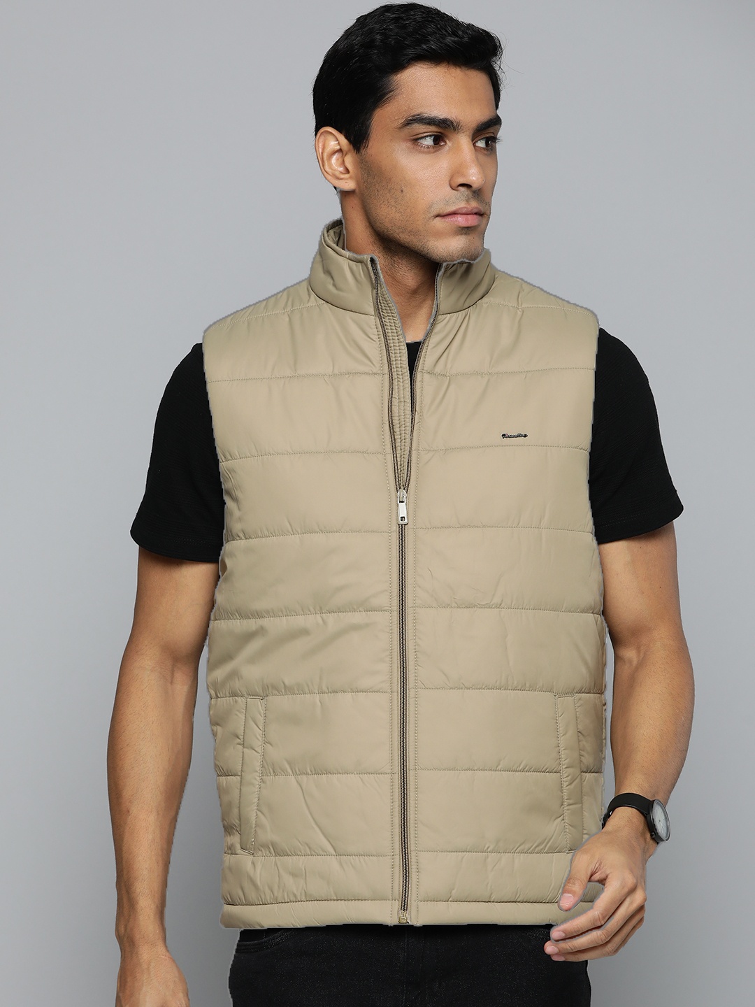 

Fort Collins Men Beige Solid Sleeveless Padded Jacket