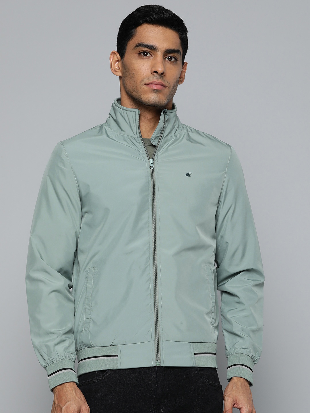 

Fort Collins Men Green Solid Bomber Jacket