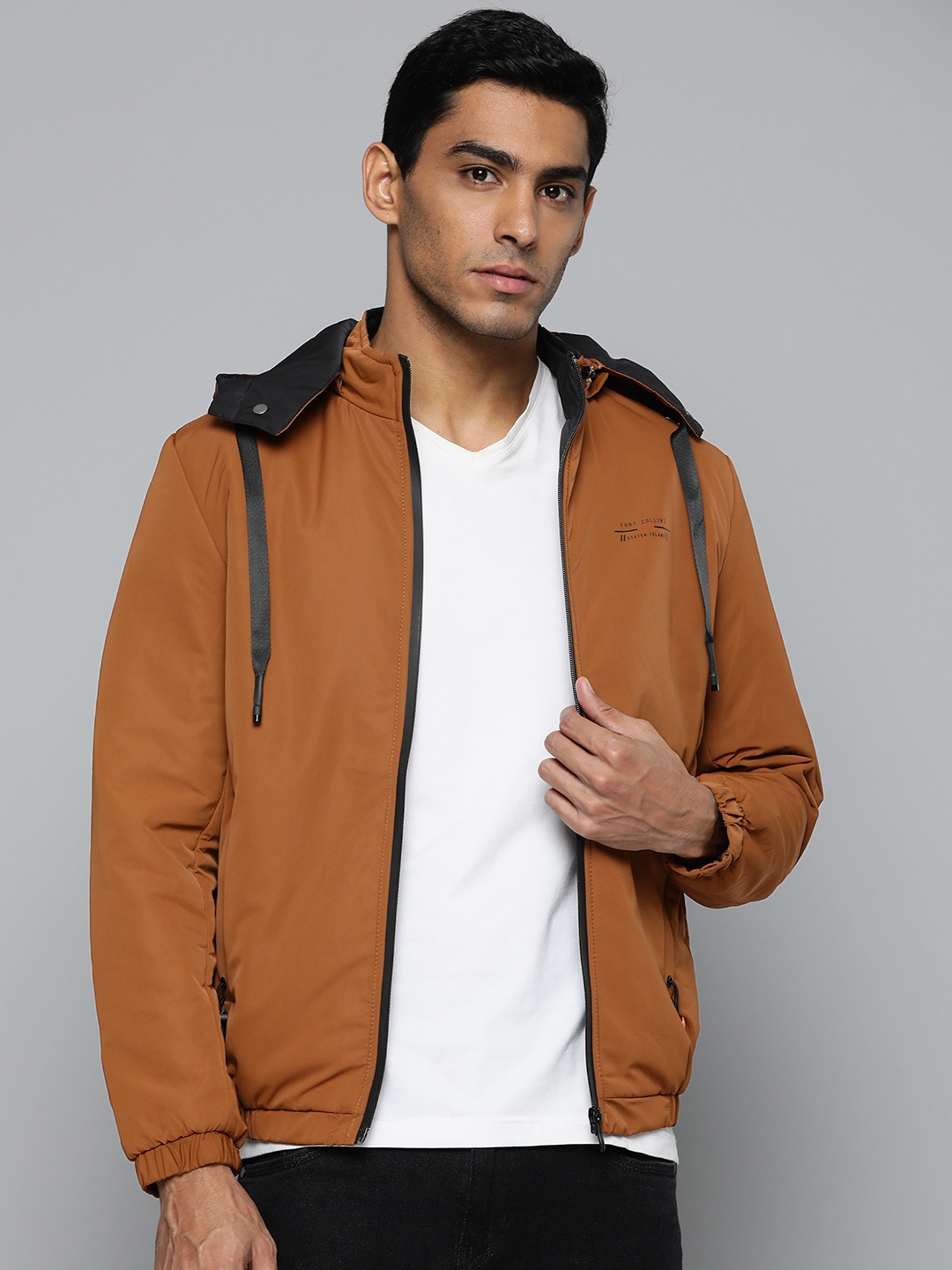 

Fort Collins Men Brown Solid Padded Jacket