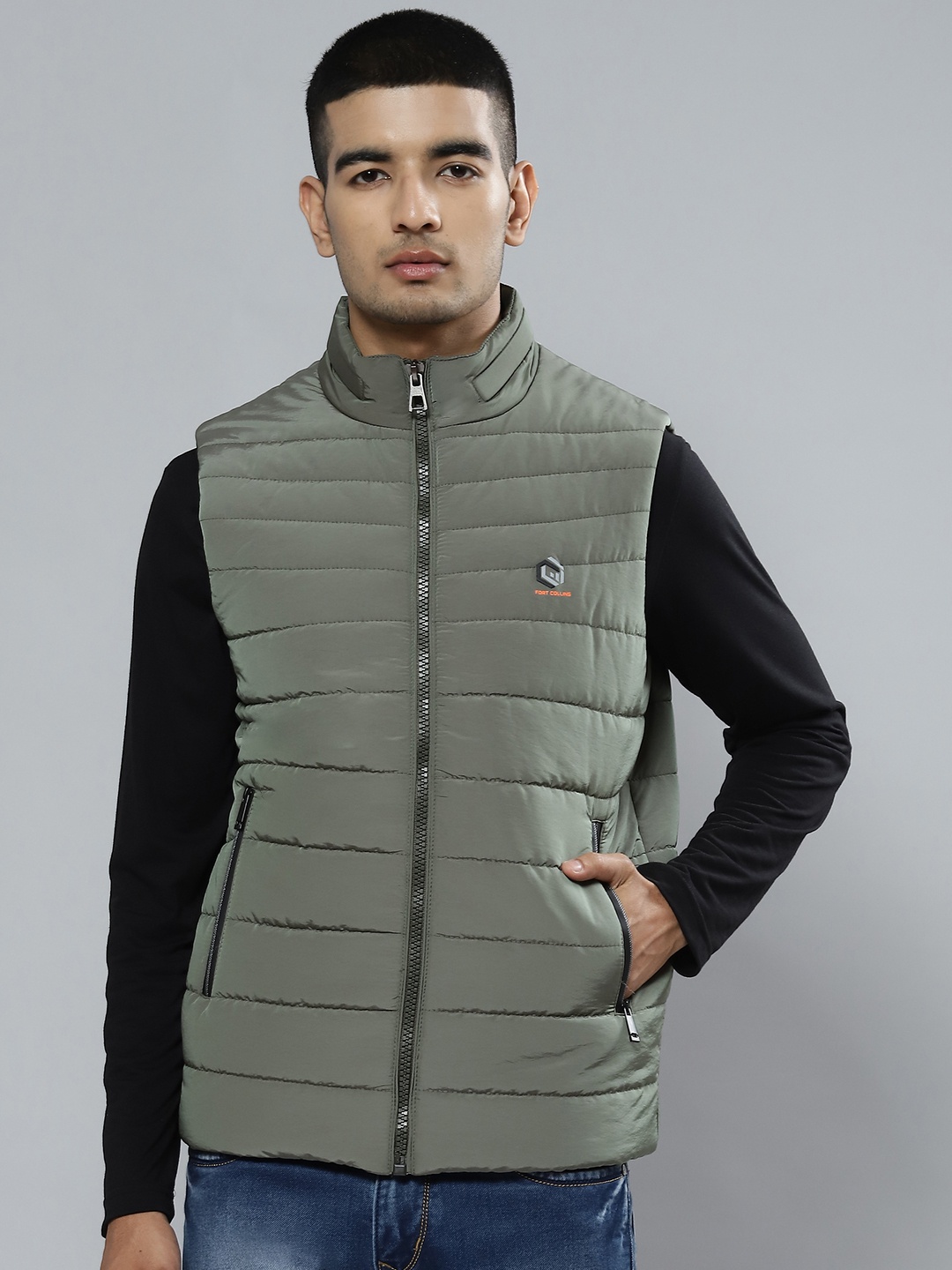 

Fort Collins Men Green Solid Padded Jacket