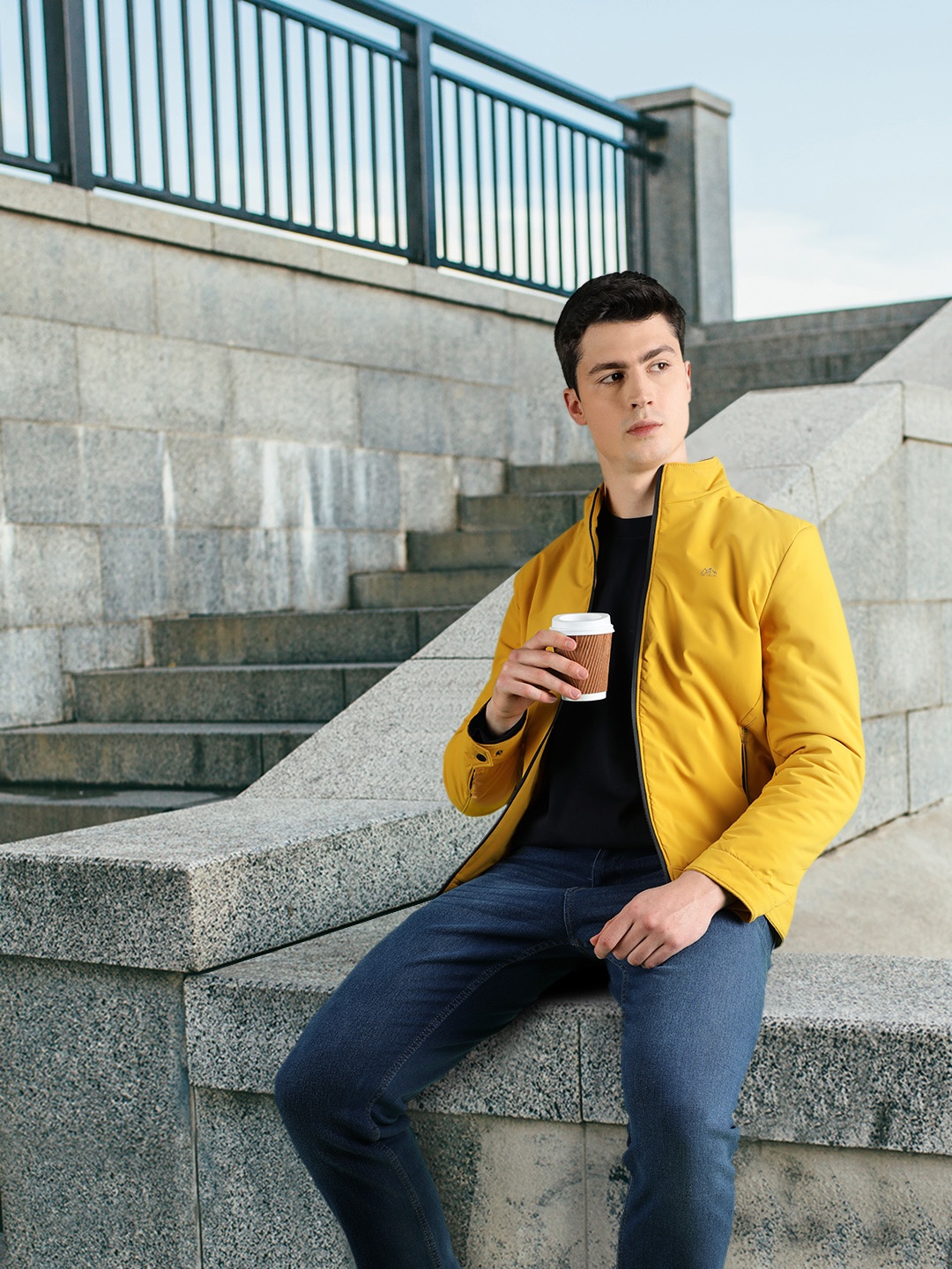 

Fort Collins Men Yellow Solid Tailored Jacket