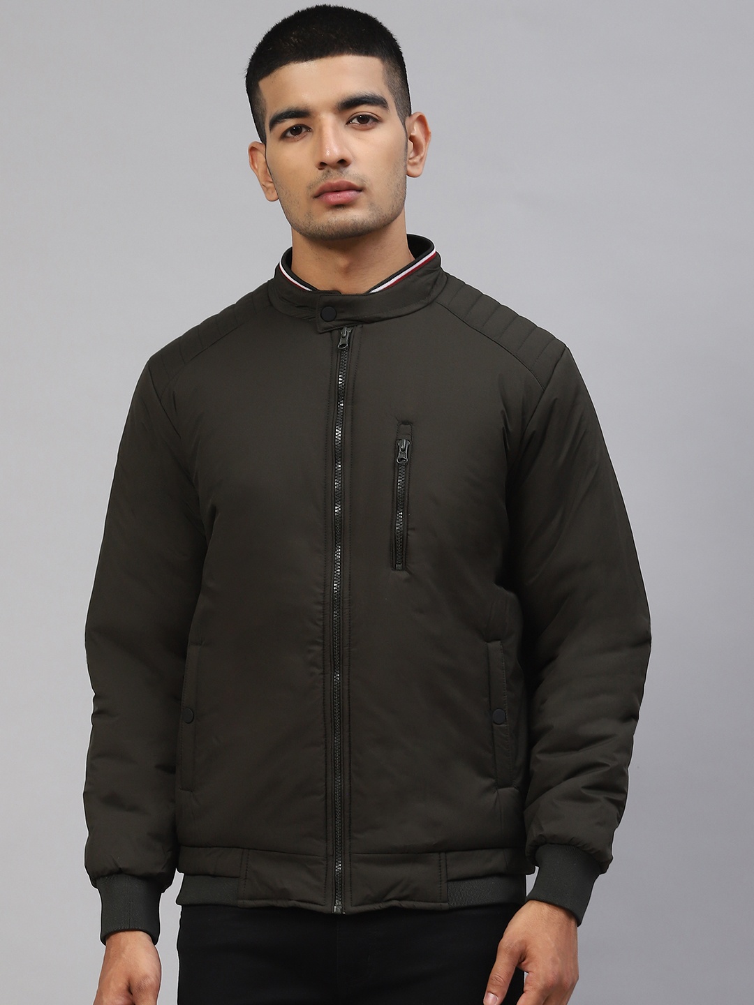 

Foreign Culture By Fort Collins Men Olive Green Solid Bomber Jacket