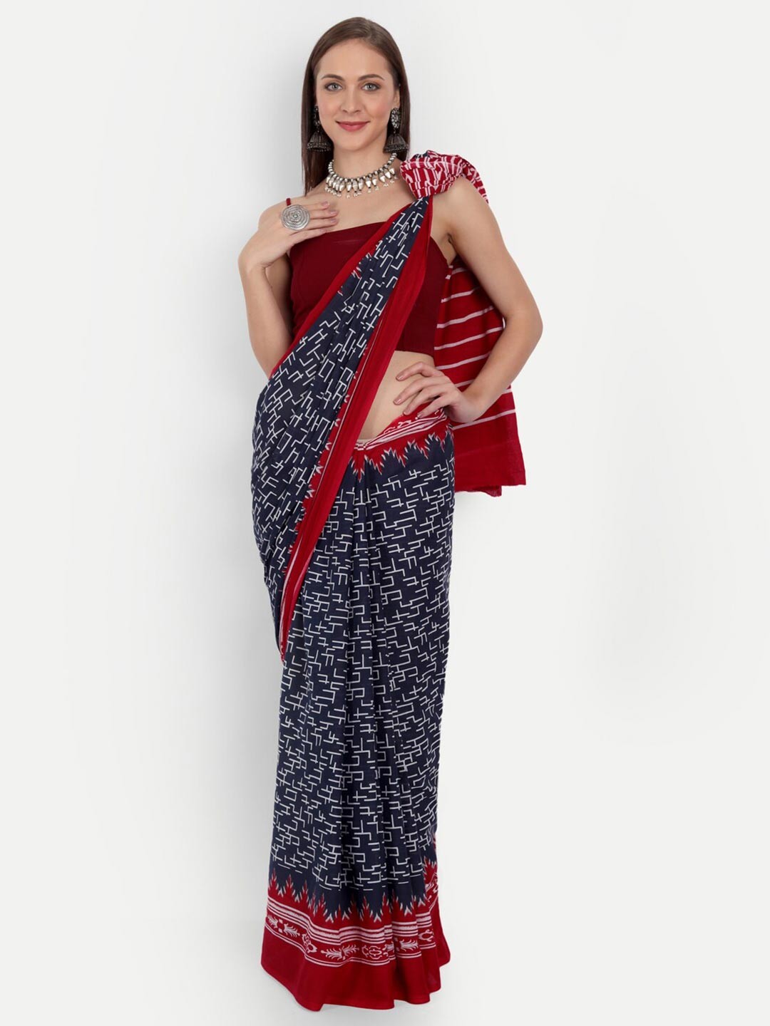 

BUTA BUTI Women Navy Blue & Red Printed Pure Cotton Saree