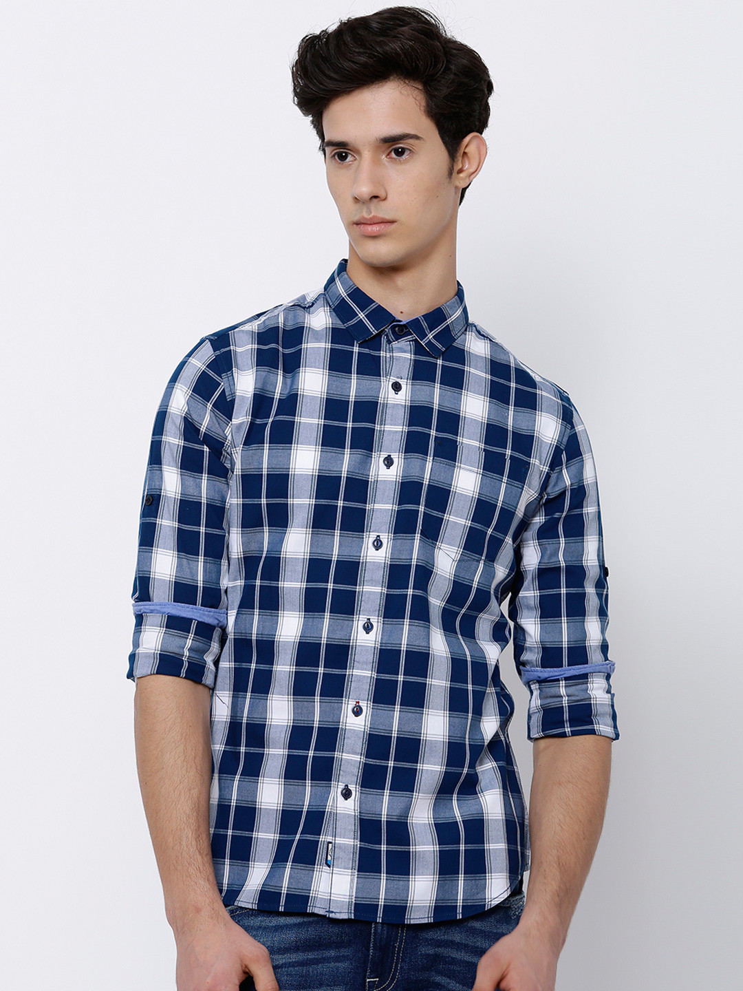 

LOCOMOTIVE Men Navy Blue & White Slim Fit Checked Casual Shirt