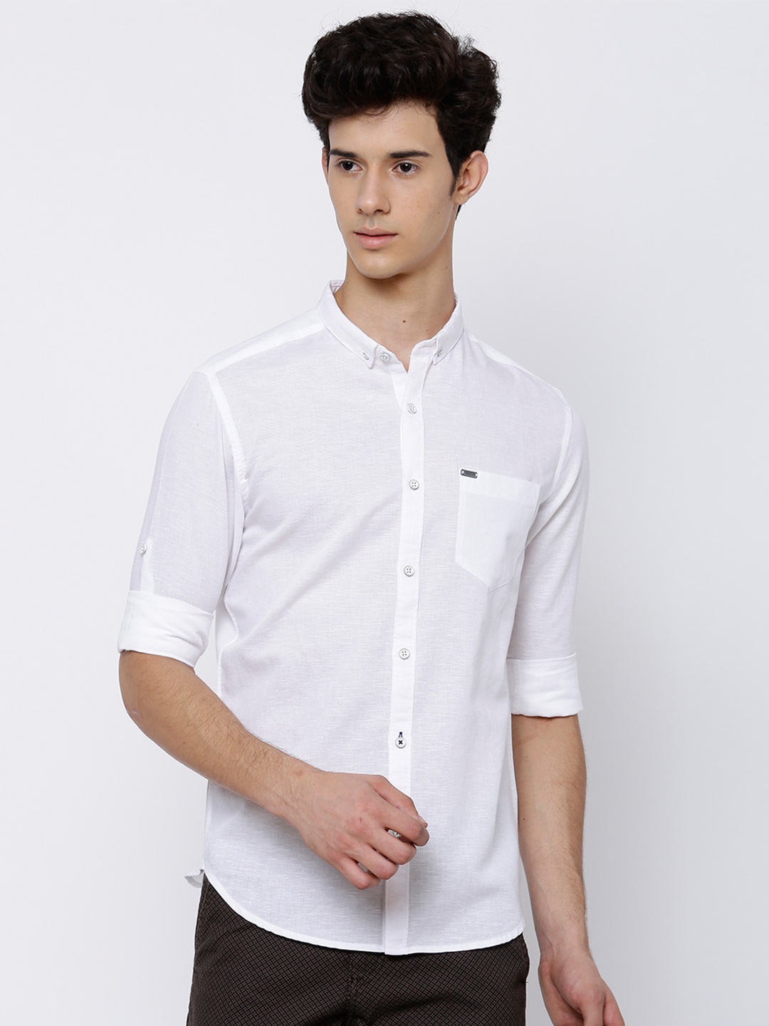 

LOCOMOTIVE Men White Slim Fit Solid Casual Shirt