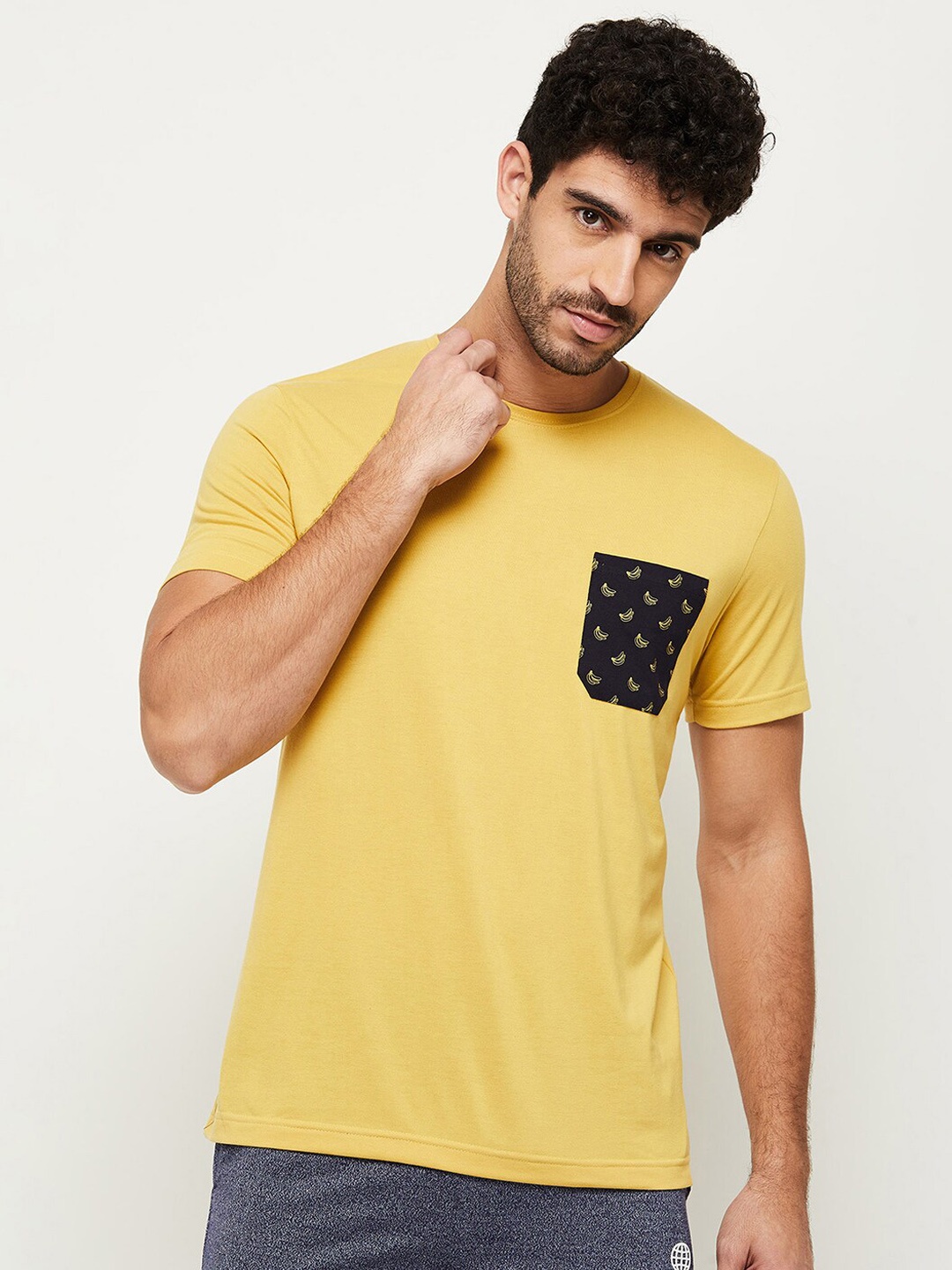 

max Men Yellow Solid Lounge Tshirts