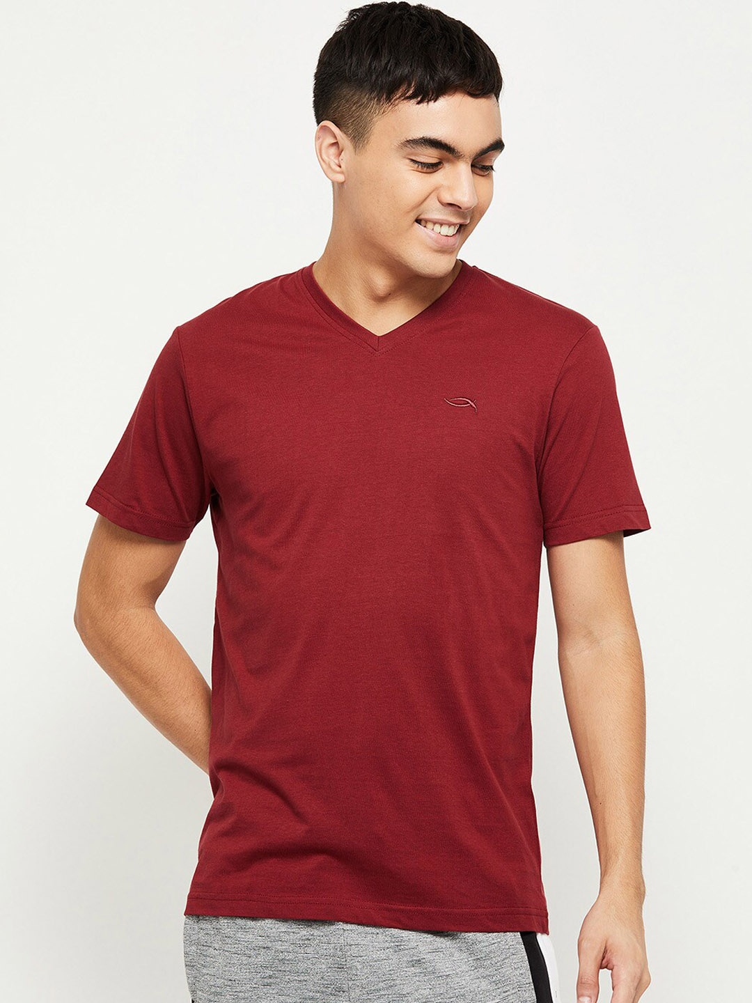 max Men Burgundy Solid Lounge Tshirt