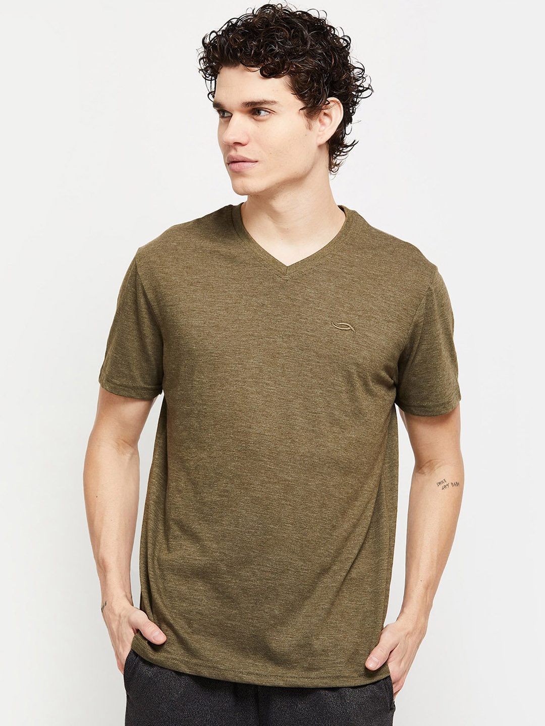 

max Men Olive Green Solid Lounge Tshirts