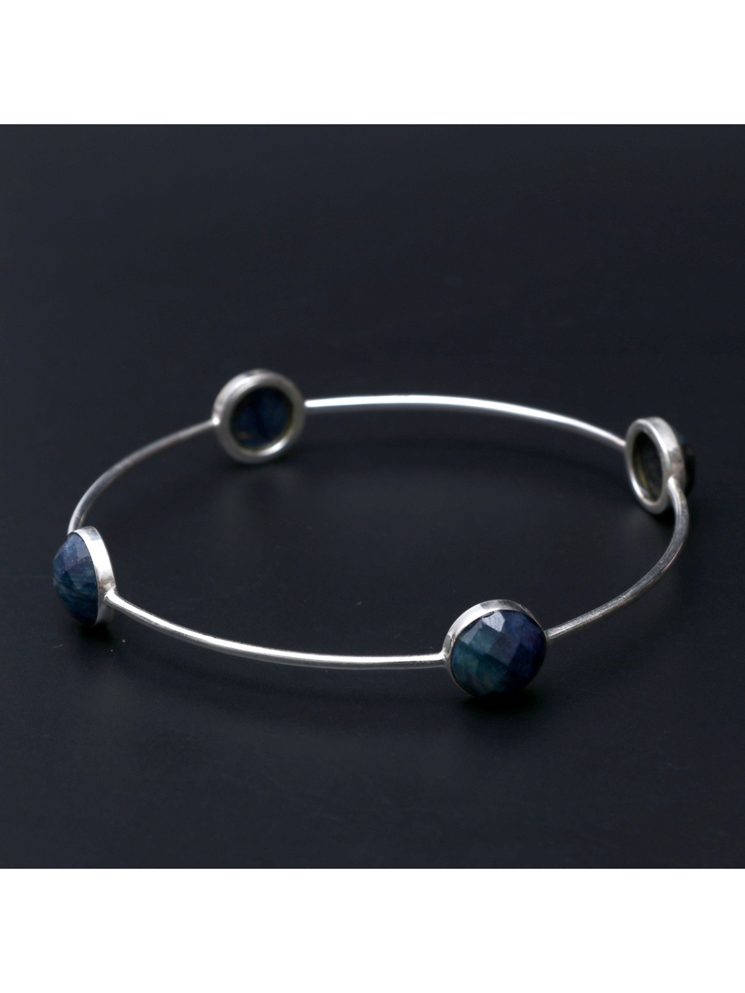 

HIFLYER JEWELS Women Silver-Toned & Blue Sterling Silver Bangle-Style Bracelet