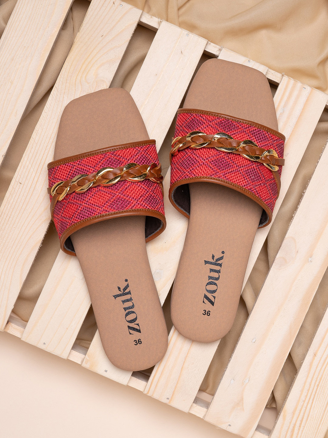 

ZOUK Women Pink Chain Design Open Toe Flats