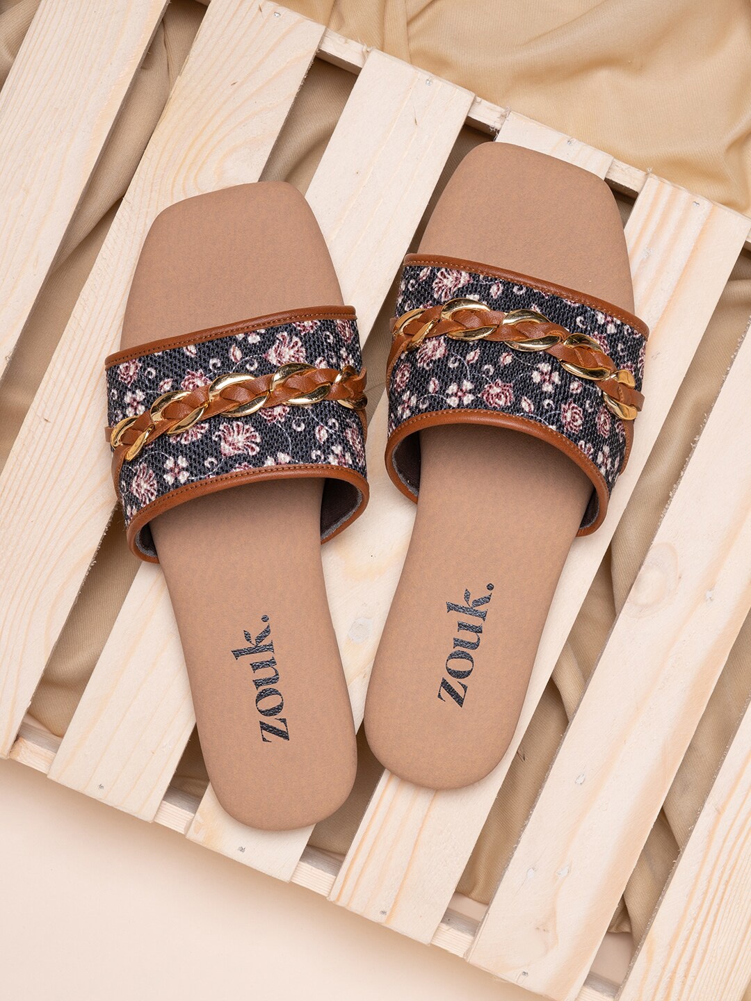 

ZOUK Women Black Printed Open Toe Flats with Buckles
