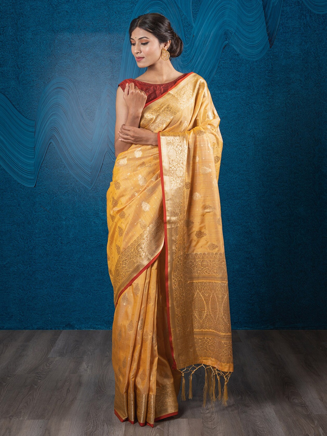 

Exclusiva Yellow & Gold-Toned Woven Design Silk Blend Banarasi Saree