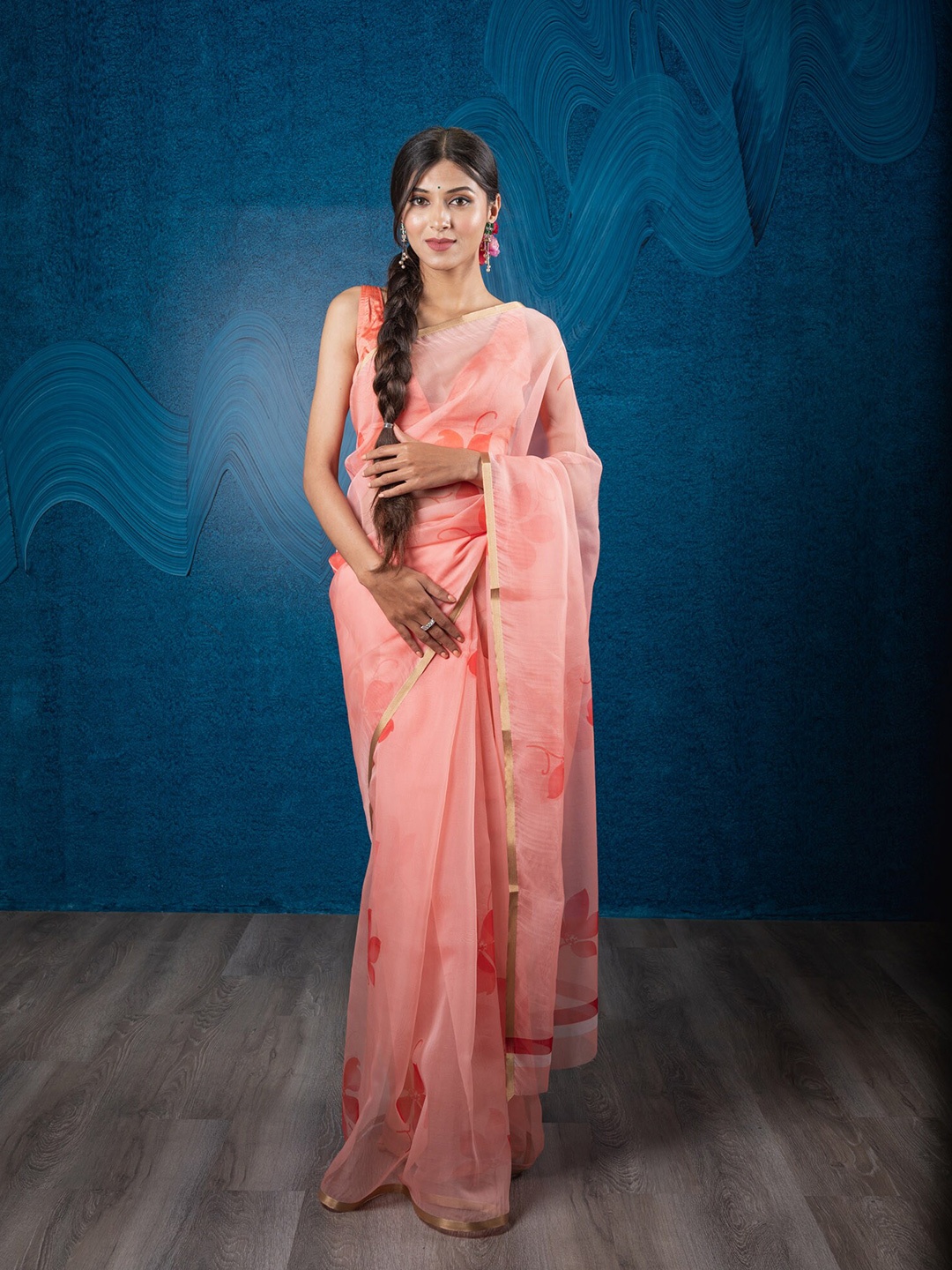 

Exclusiva Peach-Coloured Floral Organza Digital Print Saree