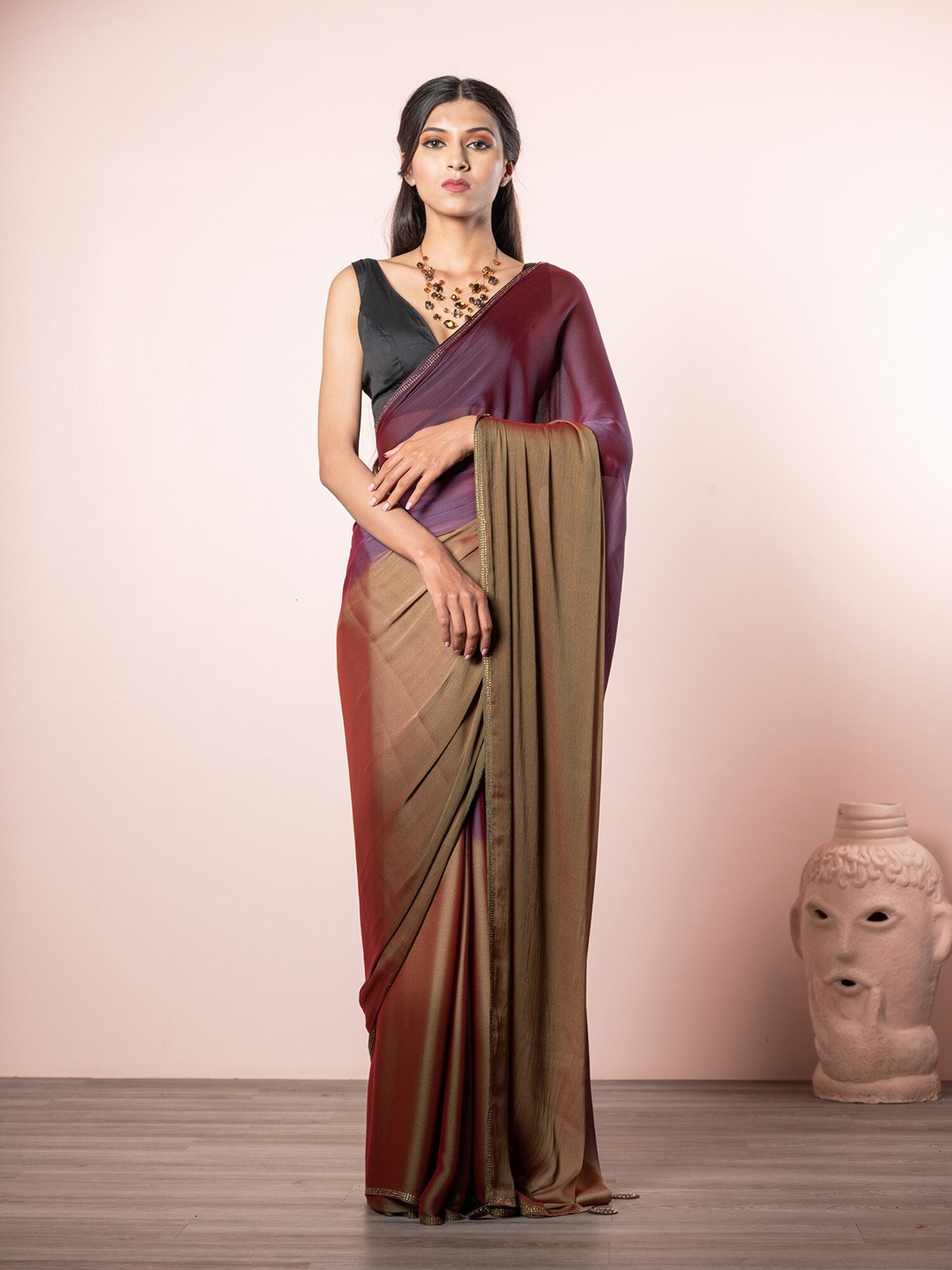 

Exclusiva Women Purple & Green Ombre Saree