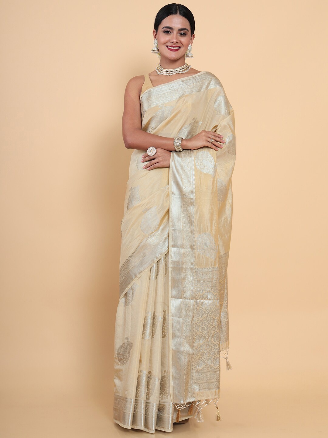 

MIMOSA Cream-Coloured & Silver-Toned Floral Zari Art Silk Kasavu Saree