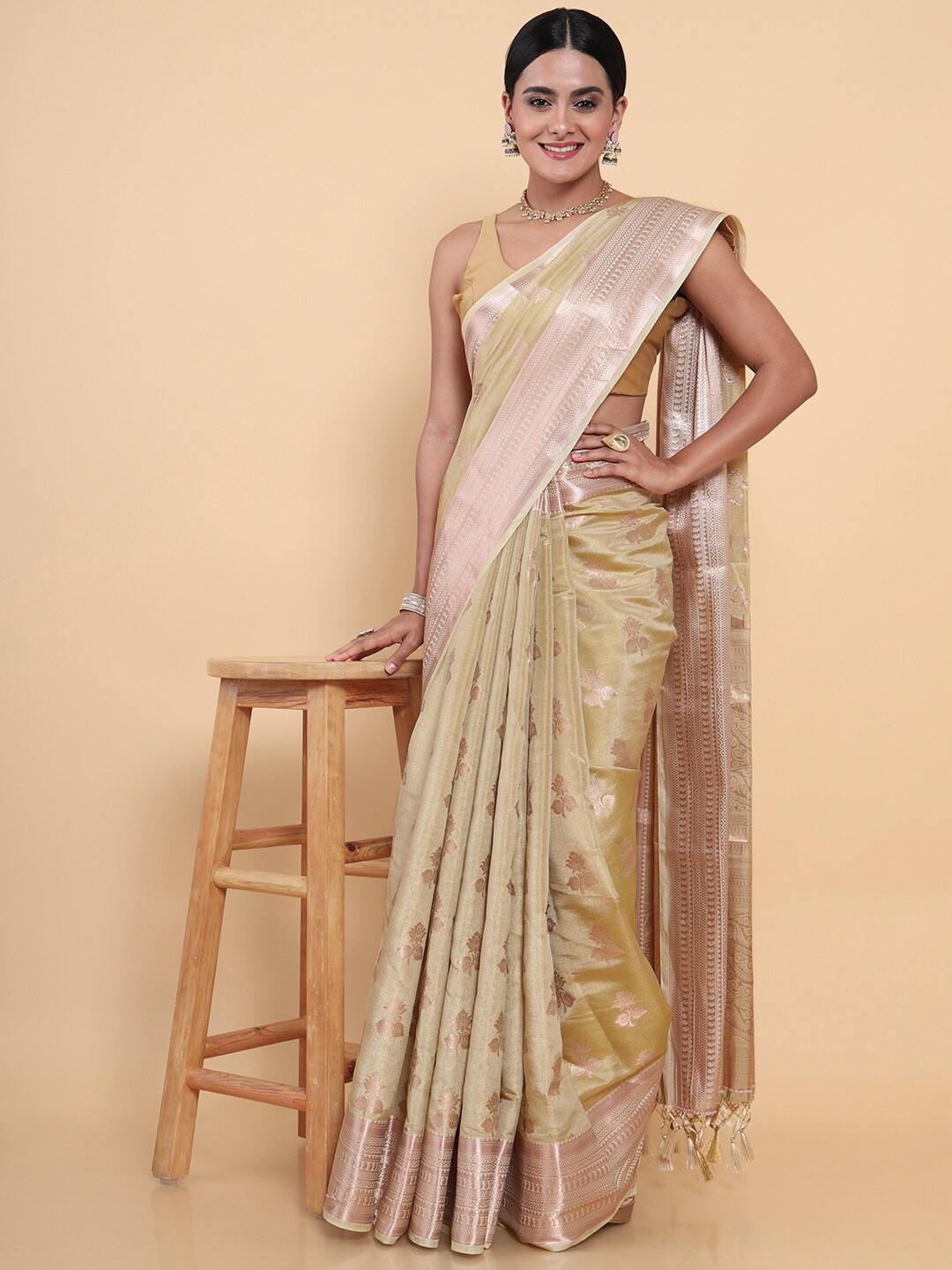 

MIMOSA Women Cream-Coloured & Copper-Toned Floral Zari Art Silk Kasavu Saree