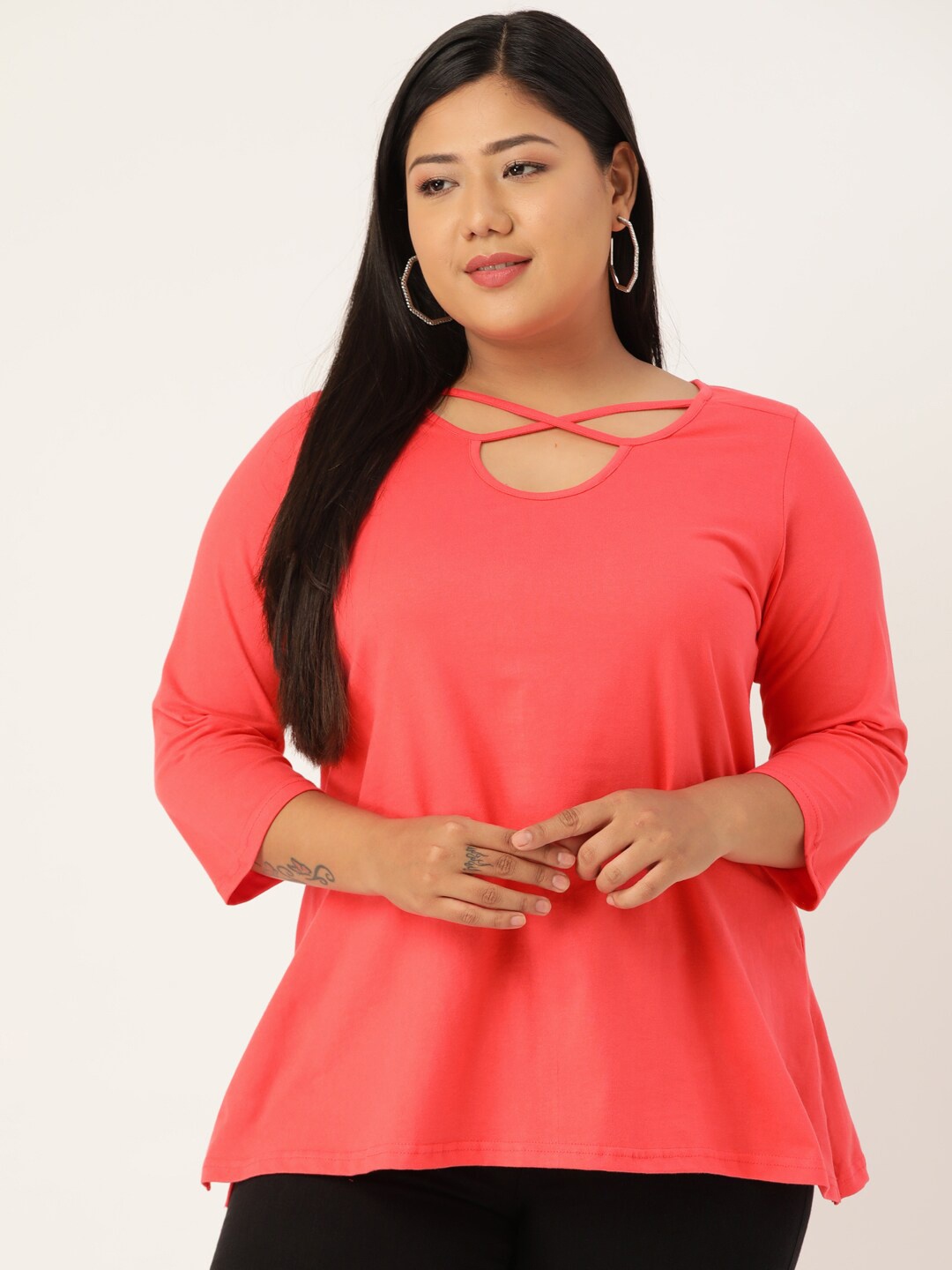 

theRebelinme Peach-Coloured Keyhole Neck Top