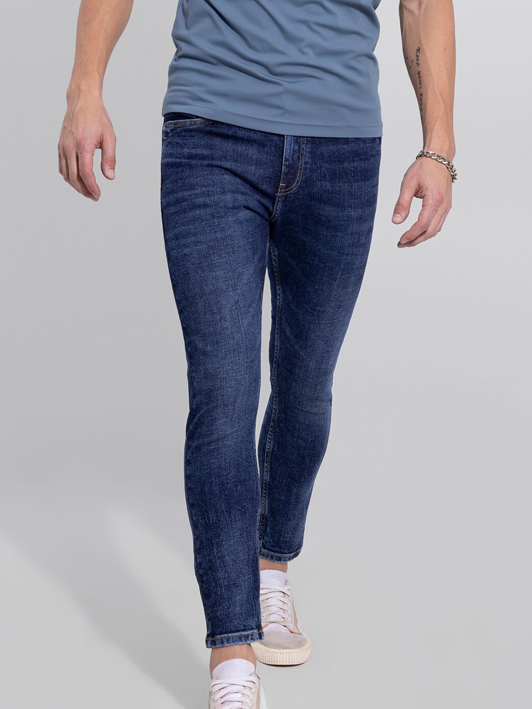 

Snitch Men Blue Slim Fit Stretchable Jeans