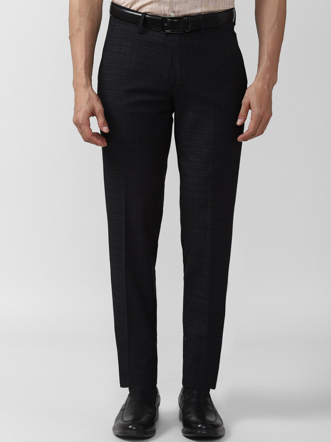 

Peter England Elite Men Black Checked Slim Fit Formal Trousers
