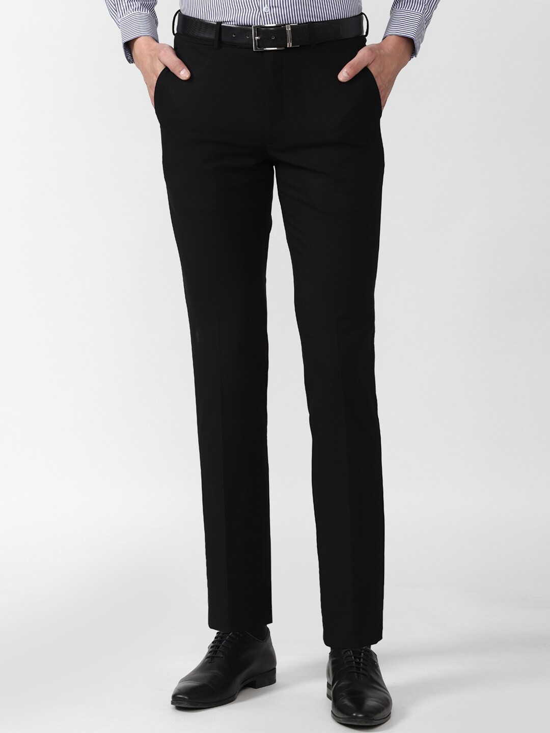 

Van Heusen Men Black Solid Slim Fit Formal Trousers