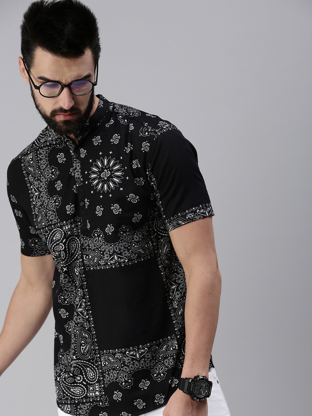 

SHOWOFF Men Black Floral Kurta