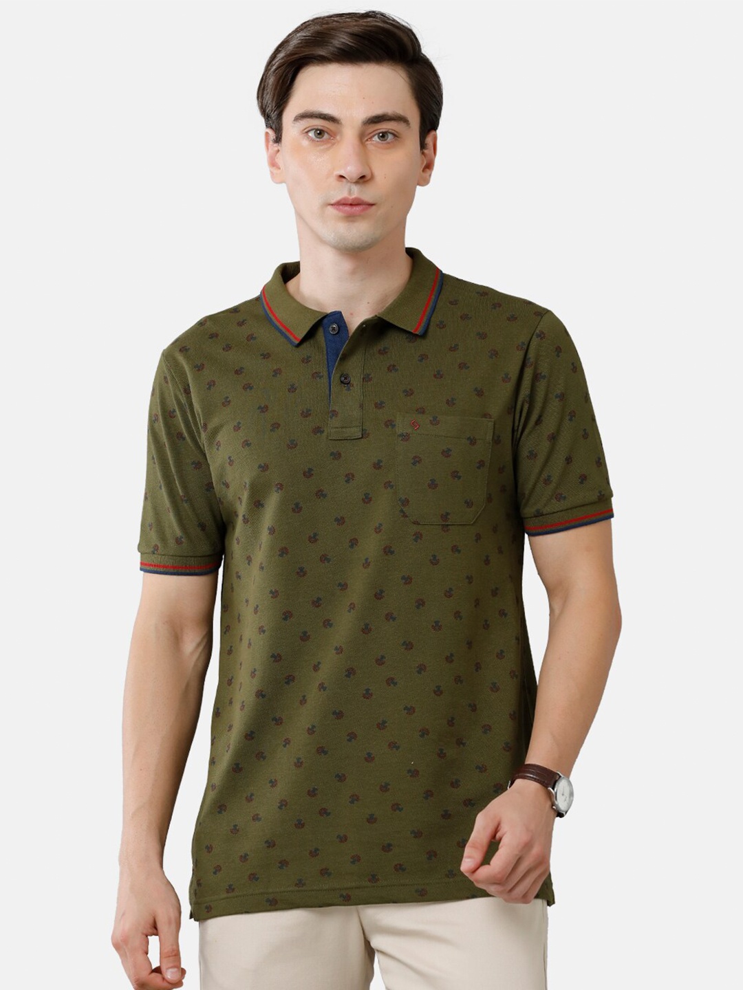 

Classic Polo Men Olive Green Printed Polo Collar Pure Cotton Slim Fit T-shirt